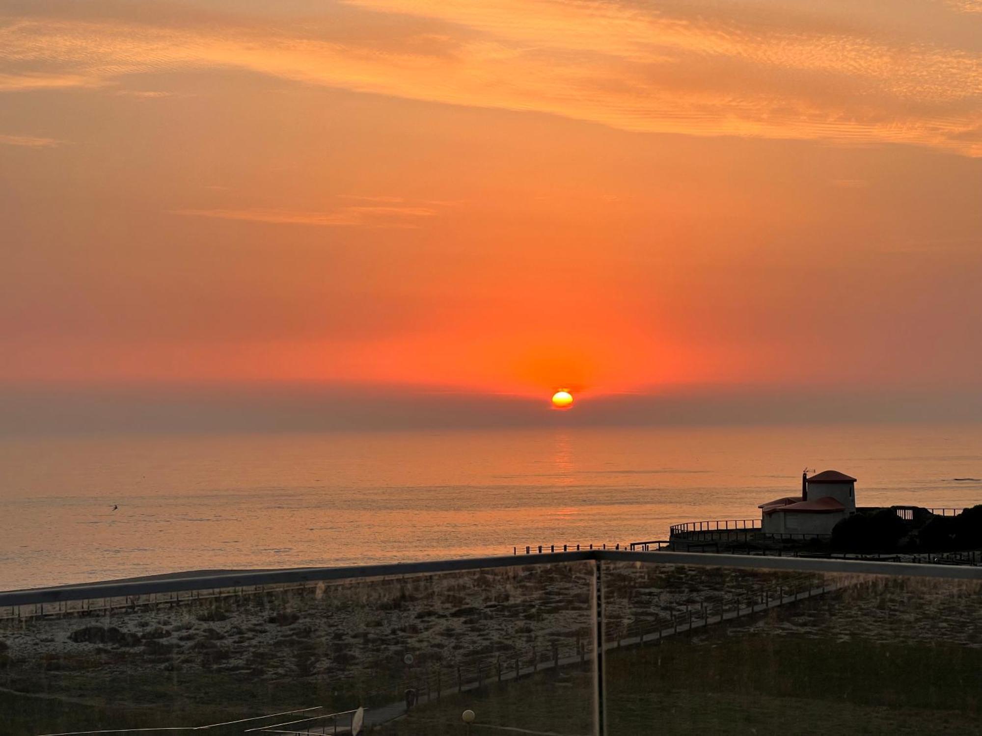 Sunset Apartment *