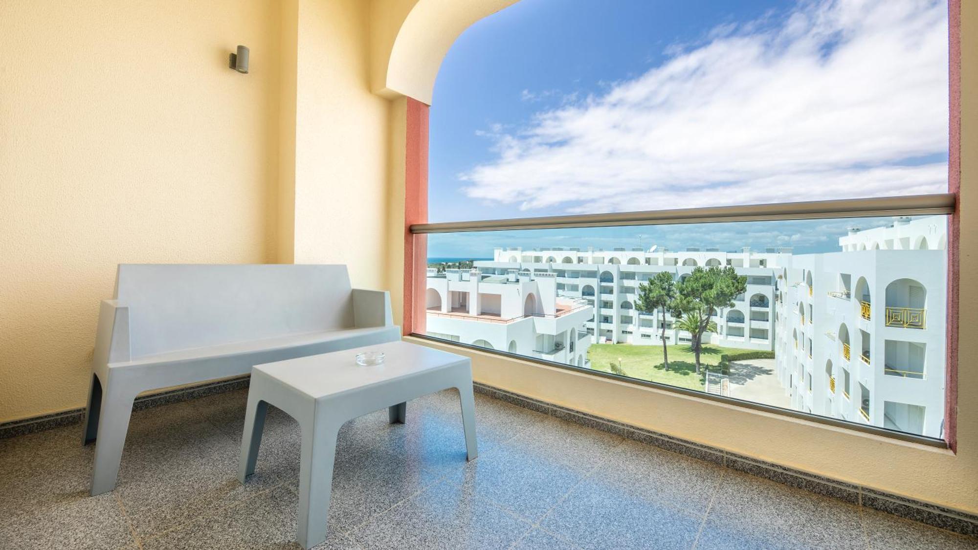Ukino Palmeiras Village 4*