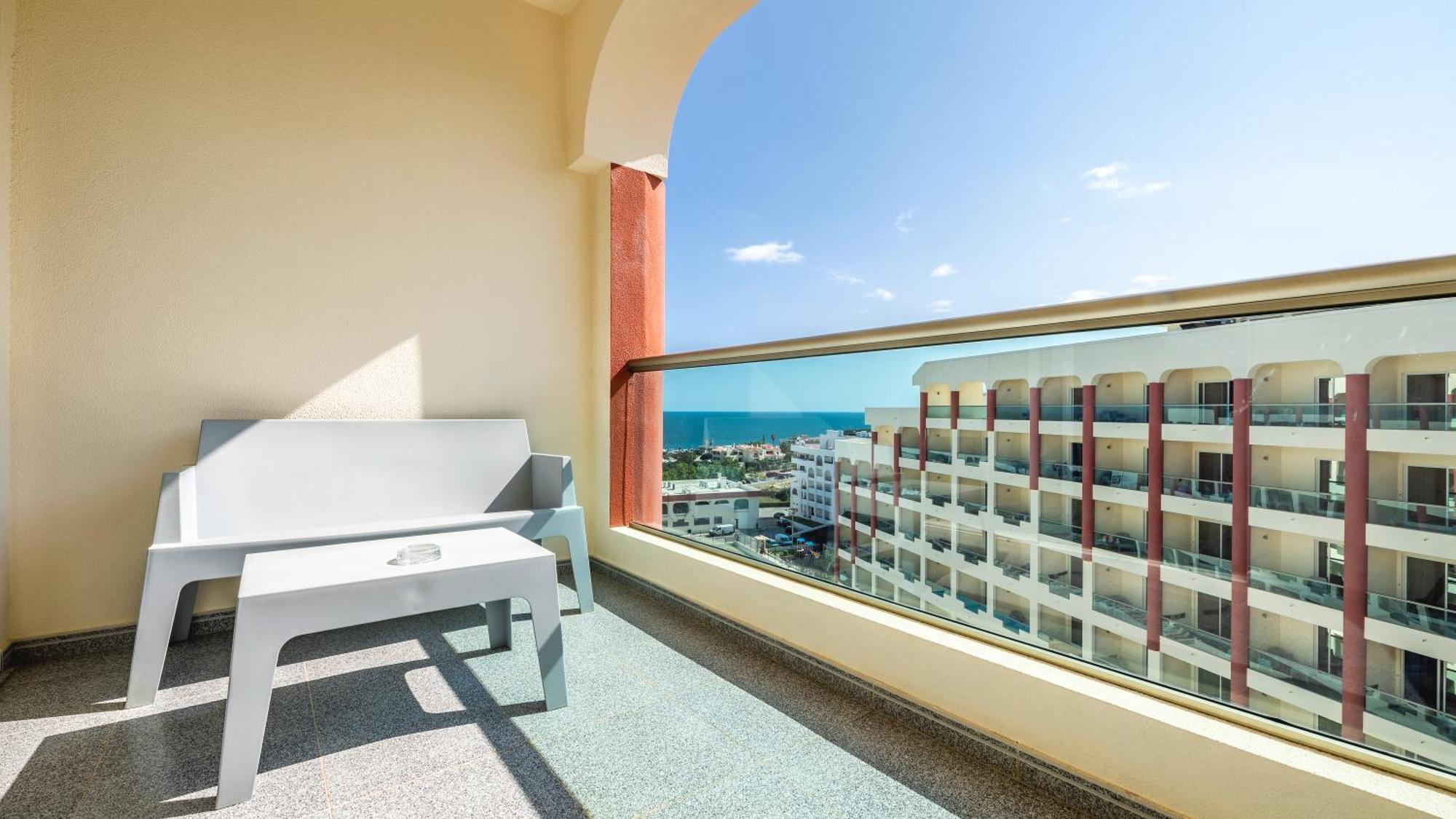 Ukino Palmeiras Village 4* Armação de Pêra
