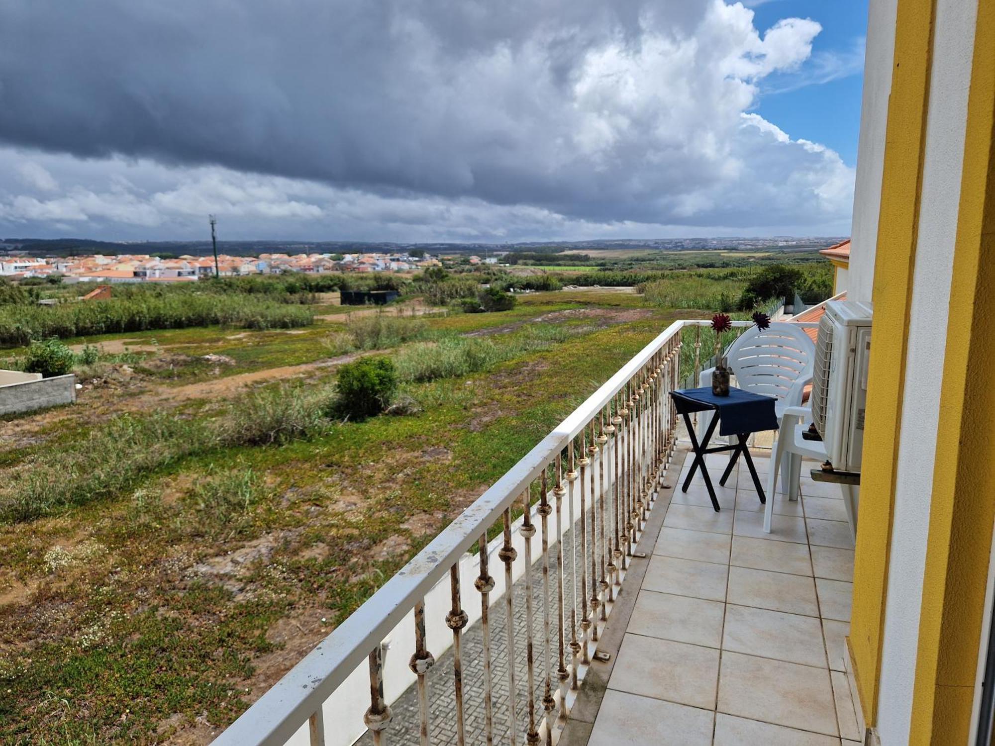 Holidays - Surf Pool With Tennis Court Apartment