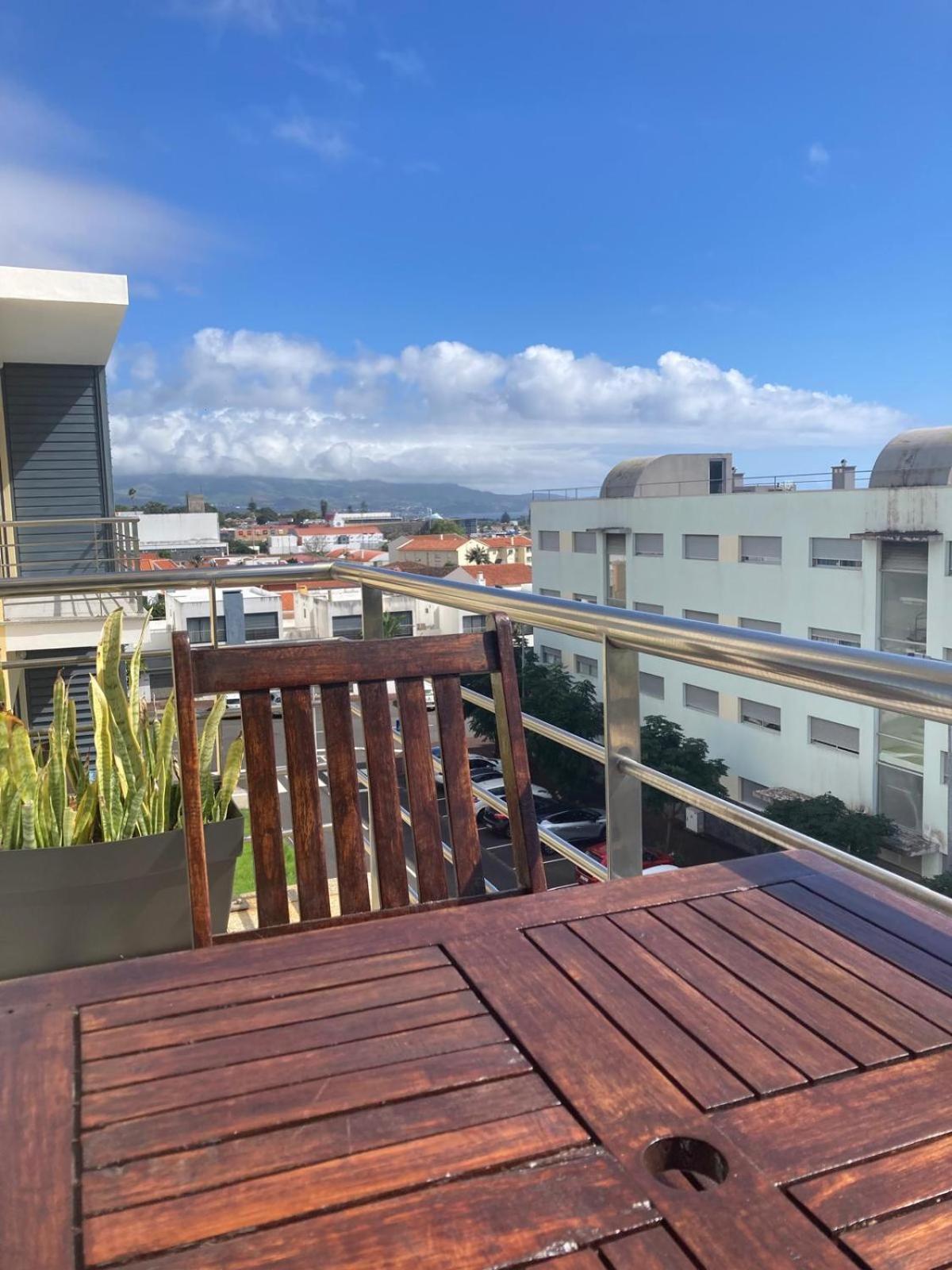 Yellow Five Apartment Ponta Delgada (Sao Miguel)