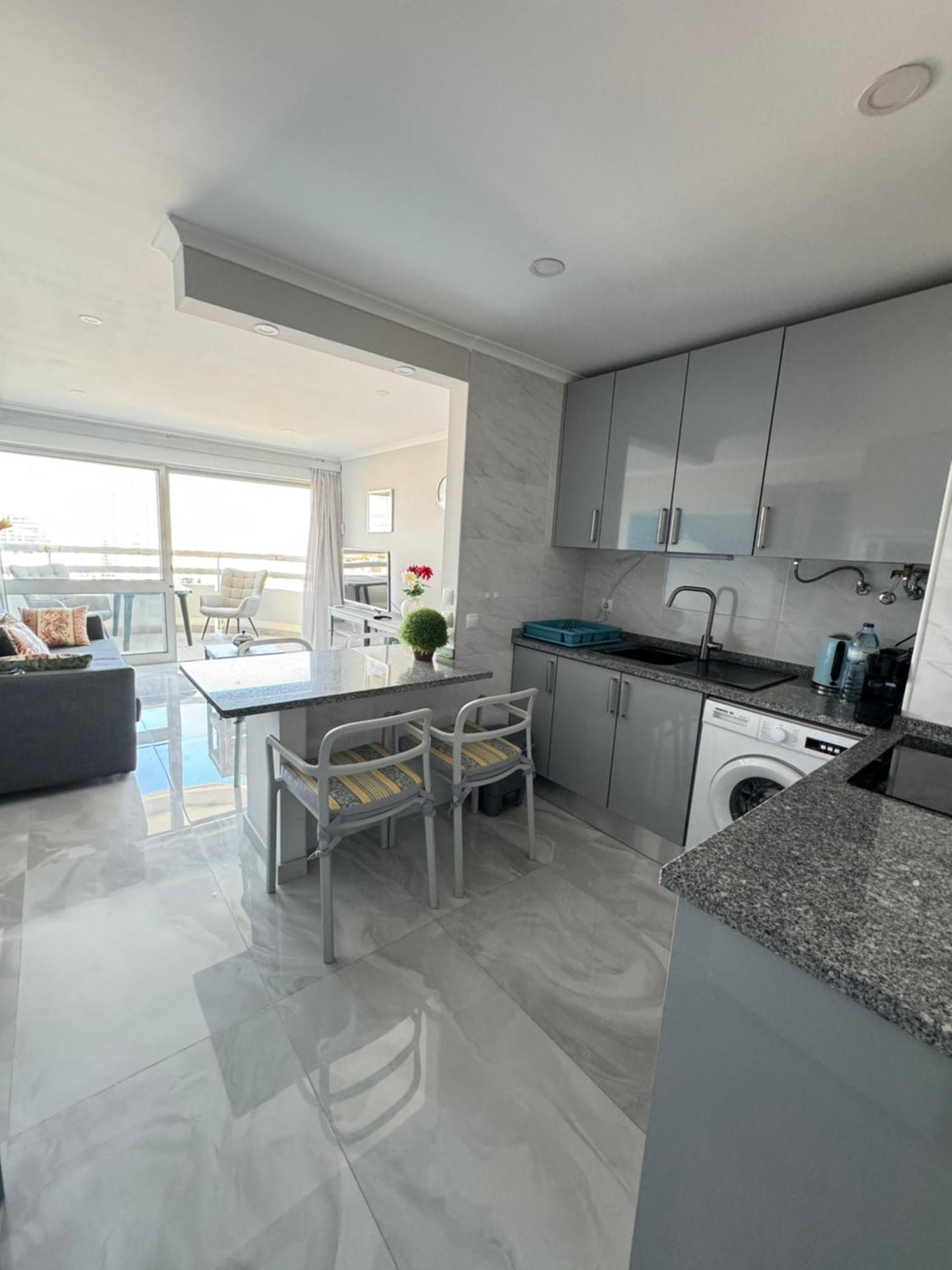 Ocean View - Amazing Sunset - Modern Style - Pool & 200m To Apartment