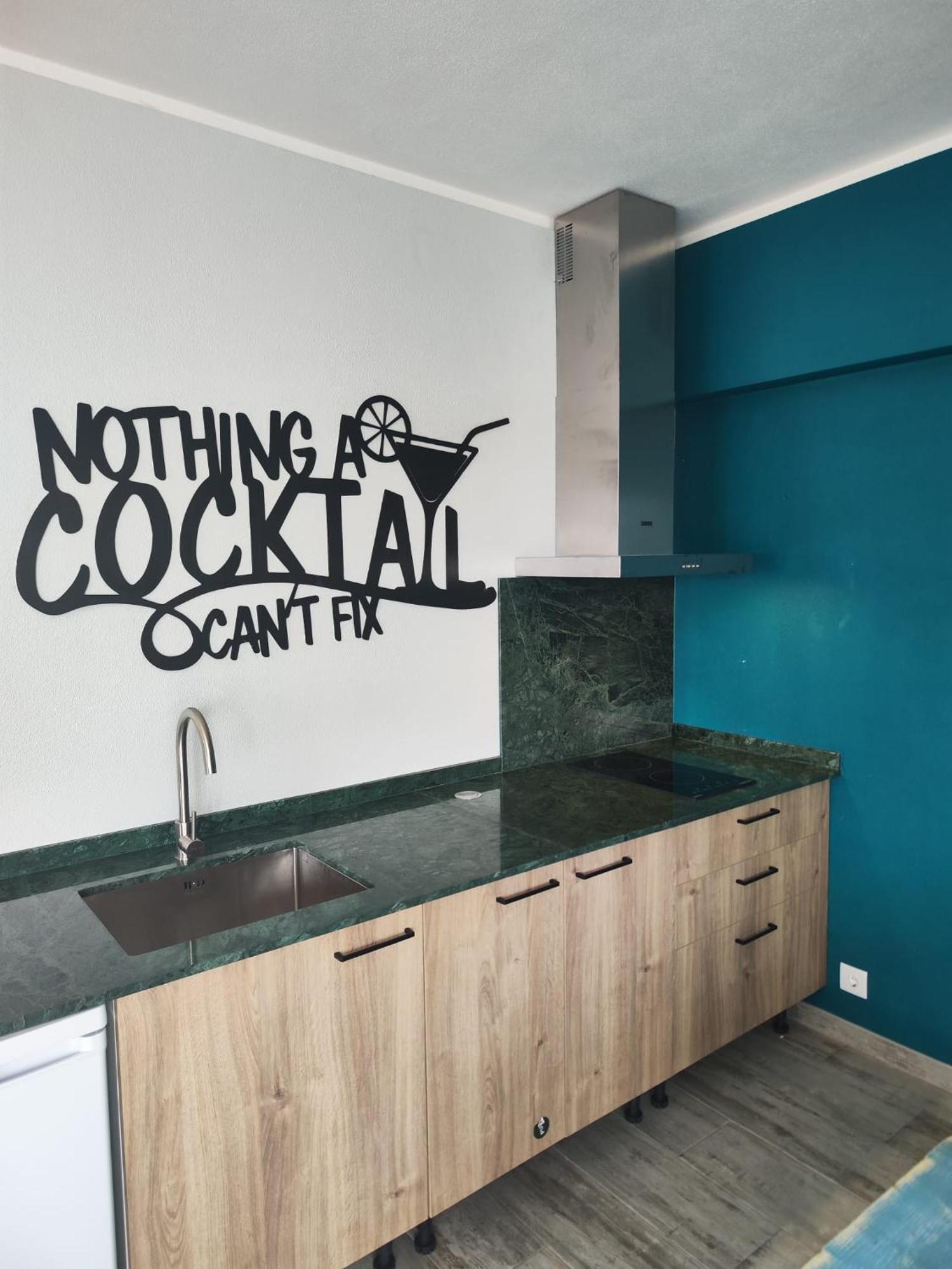 A Praia, My Own Paradise- Estudio