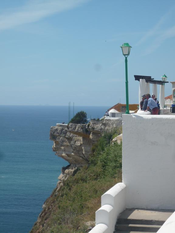 House 4 * Nazare