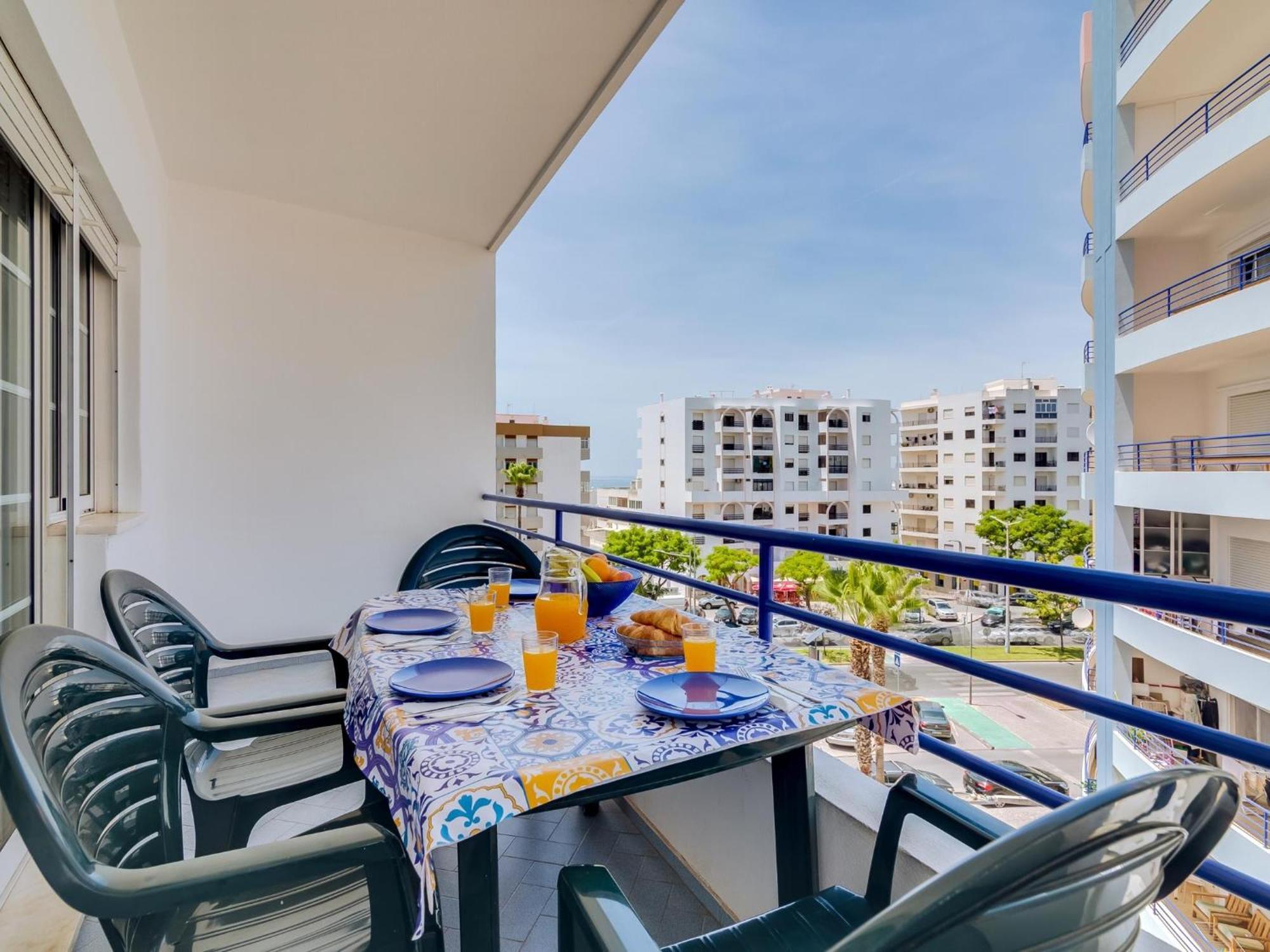 2bdr In * Quarteira