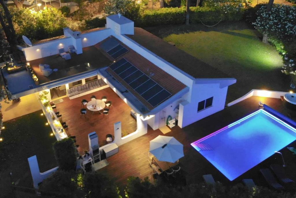 A Energy Bento Box Hot Pool & Sauna
