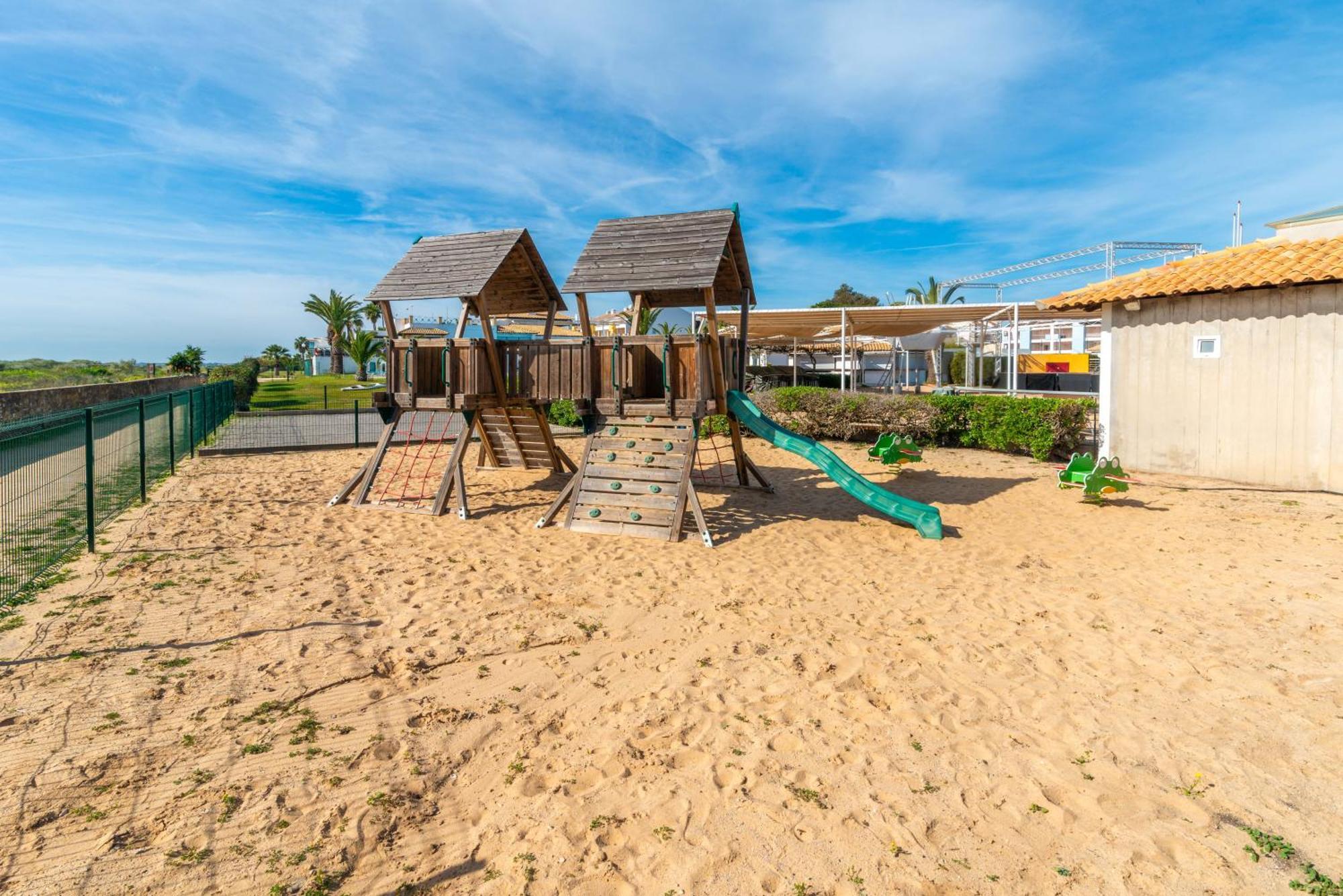 Holiday home Golden Seaside - Acesso E Piscina Incluido