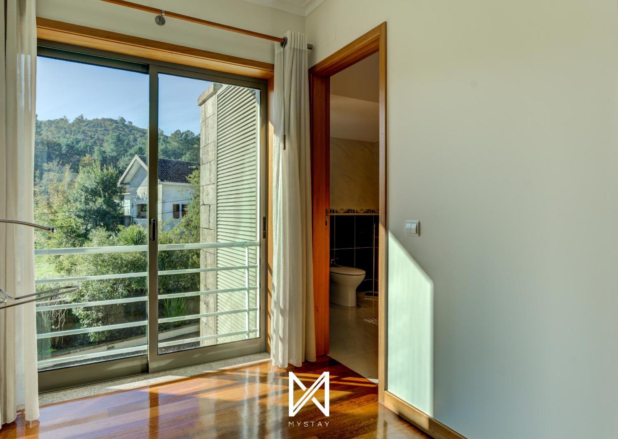 Mystay - Lagos House Homestay *