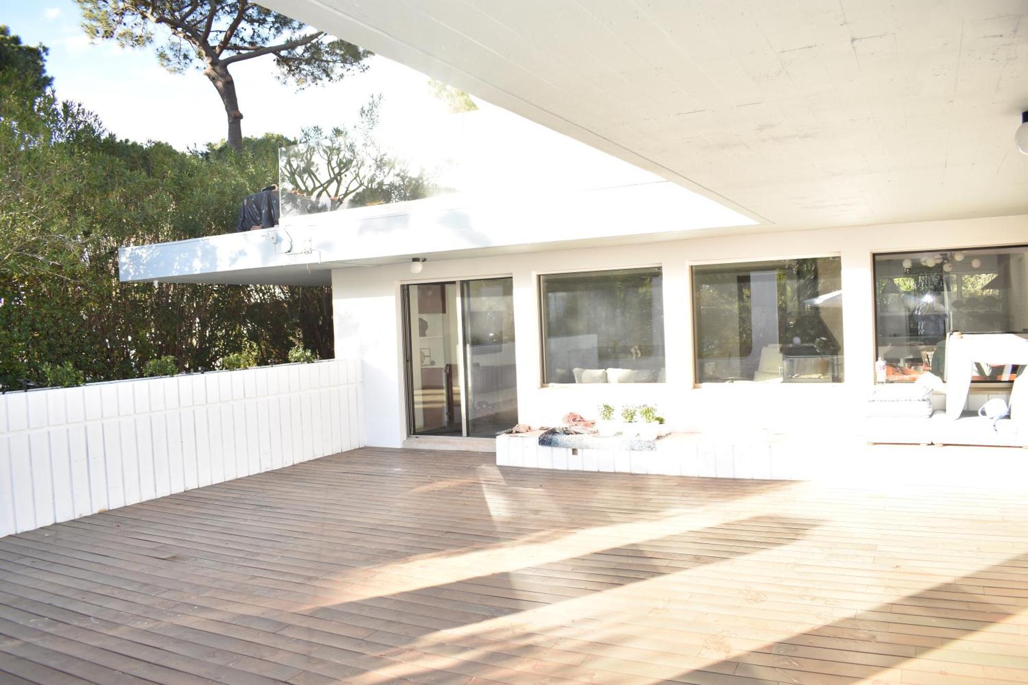 A Energy Bento Box Hot Pool & Sauna Villa *