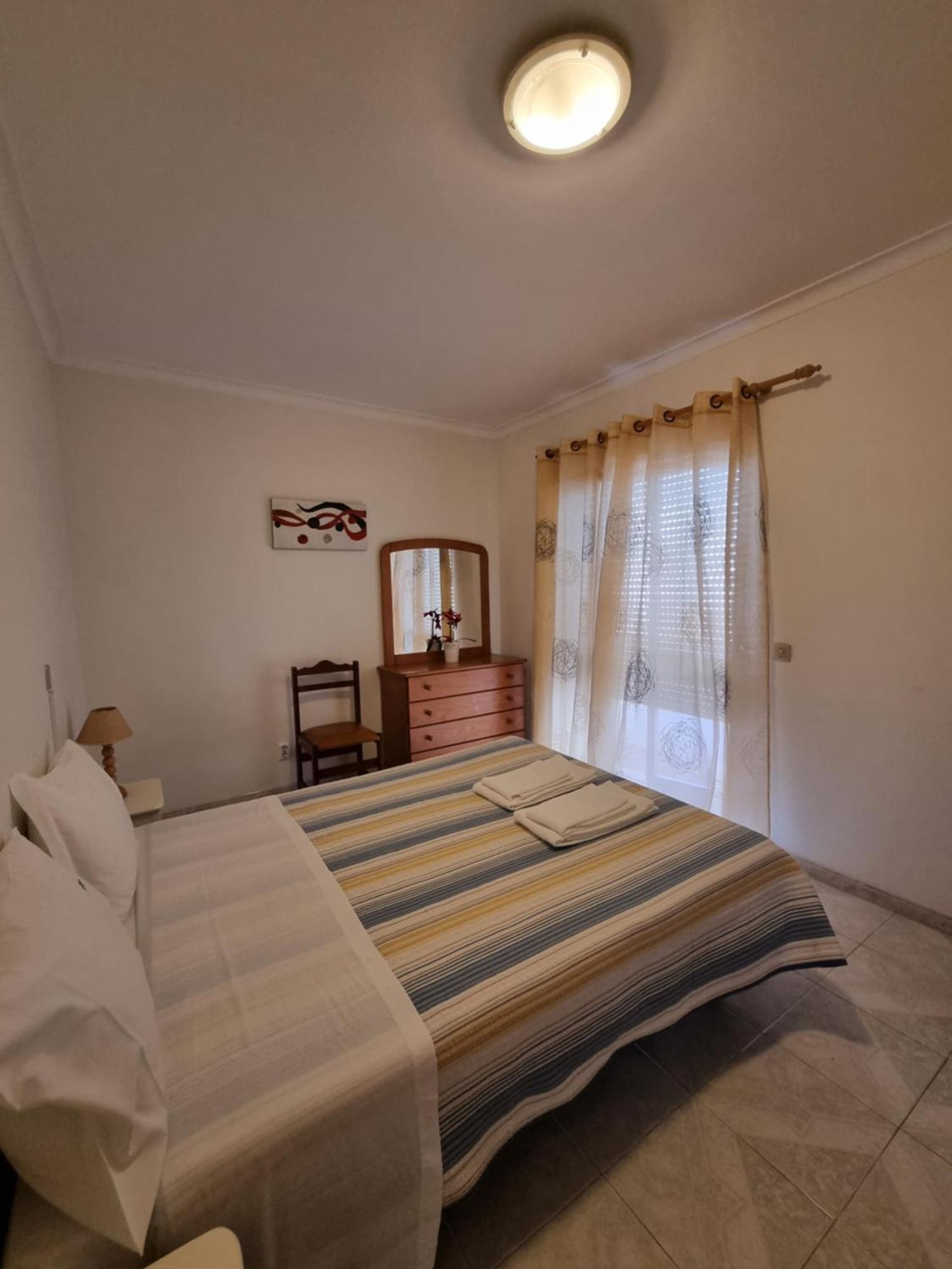 Acomodação com café da manhã  Residencia Salva-vidas Nazaré