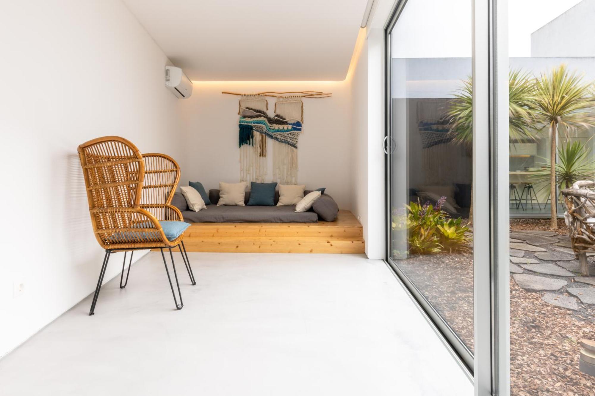White Exclusive & Hotel 5*