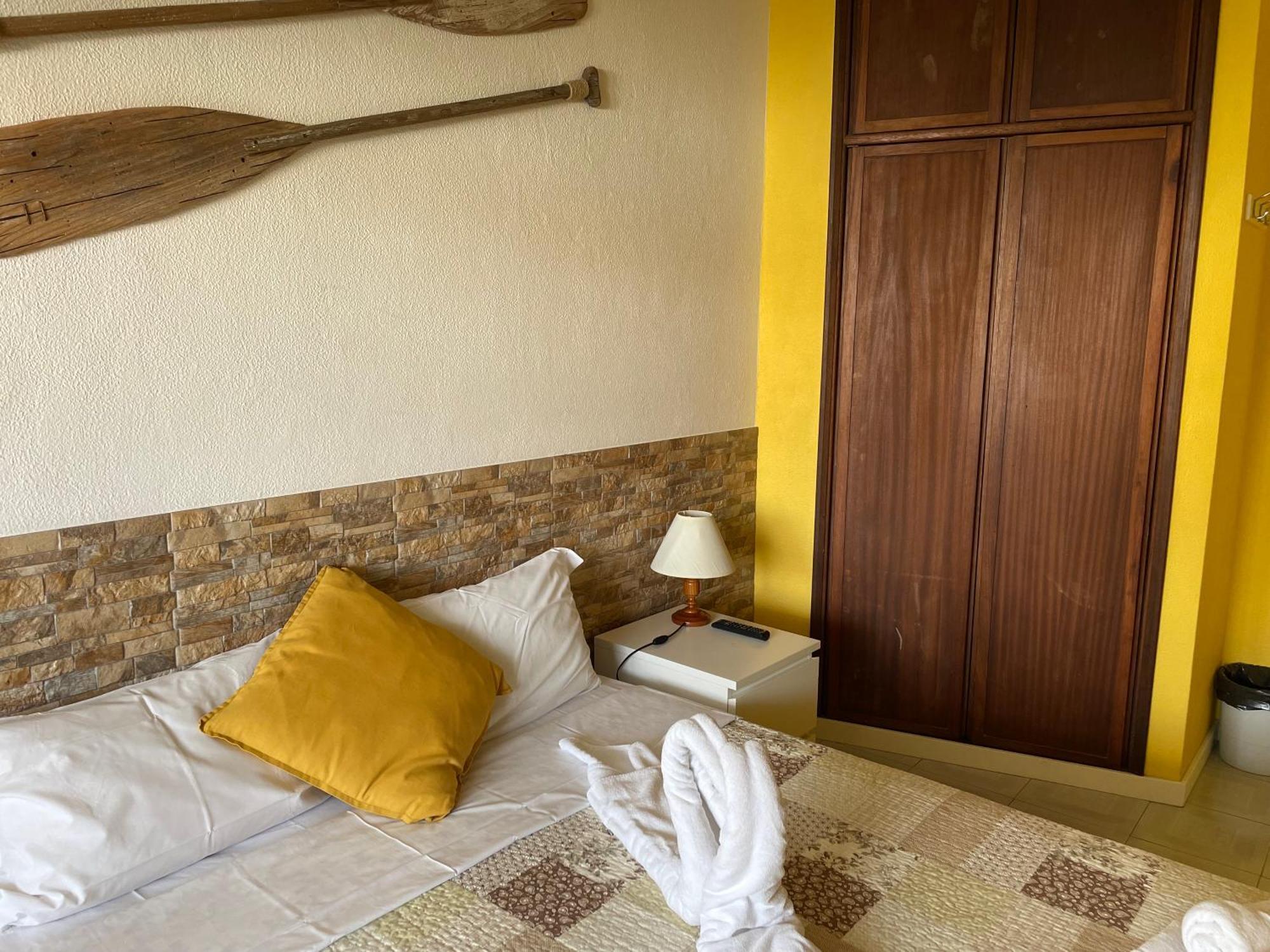 Stella Di Mare - Local Guest house