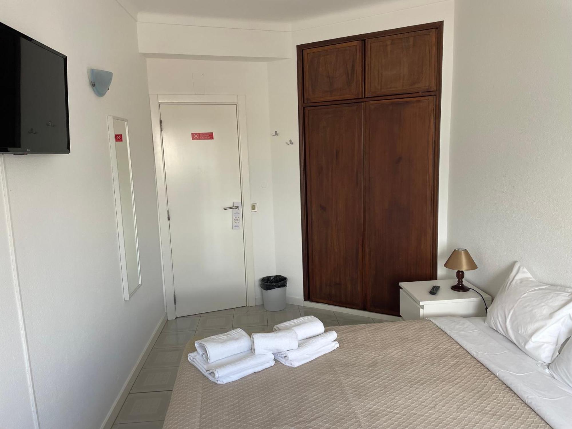 Stella Di Mare - Local Guest house *