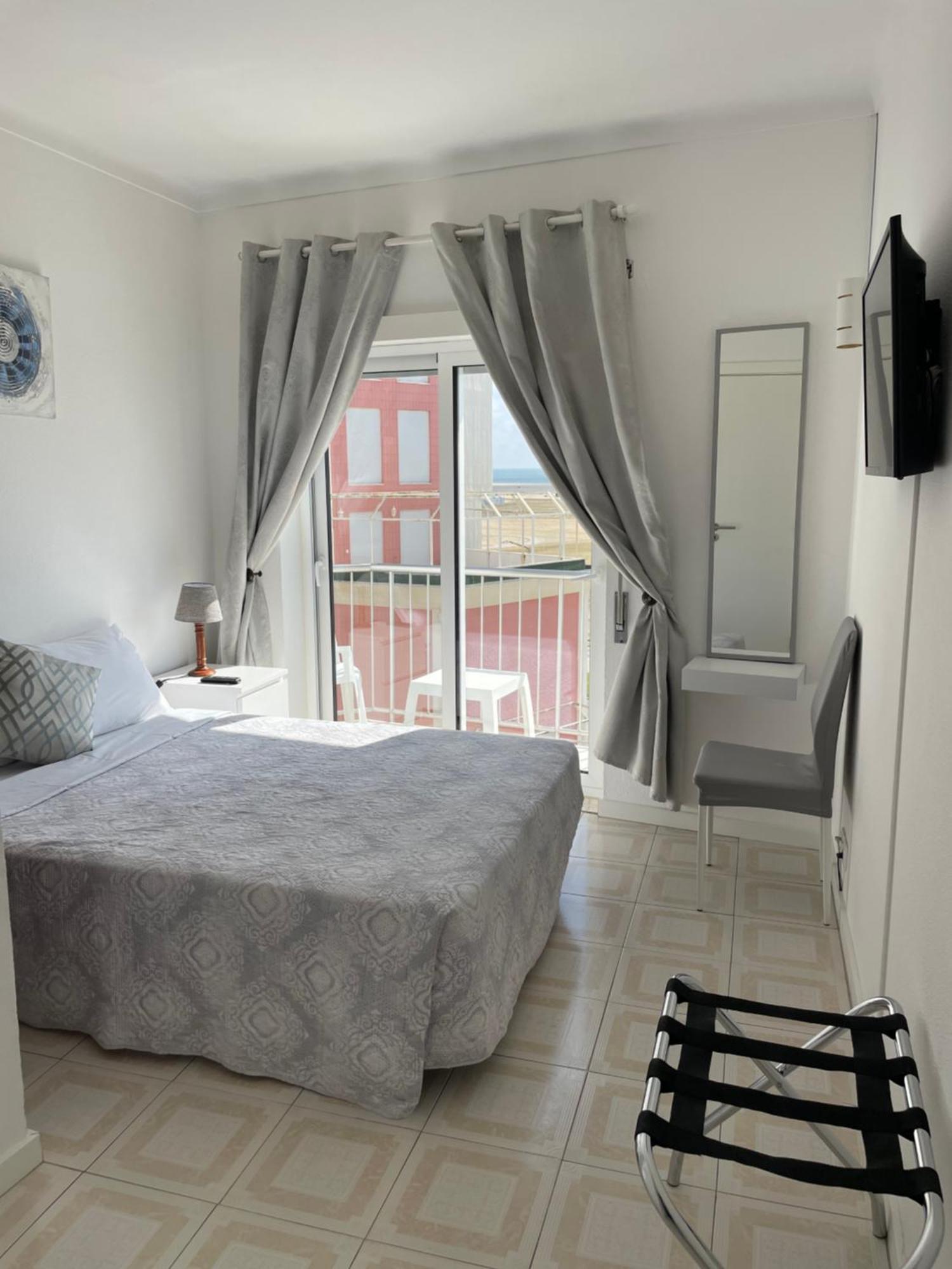 Stella Di Mare - Local Guest house *