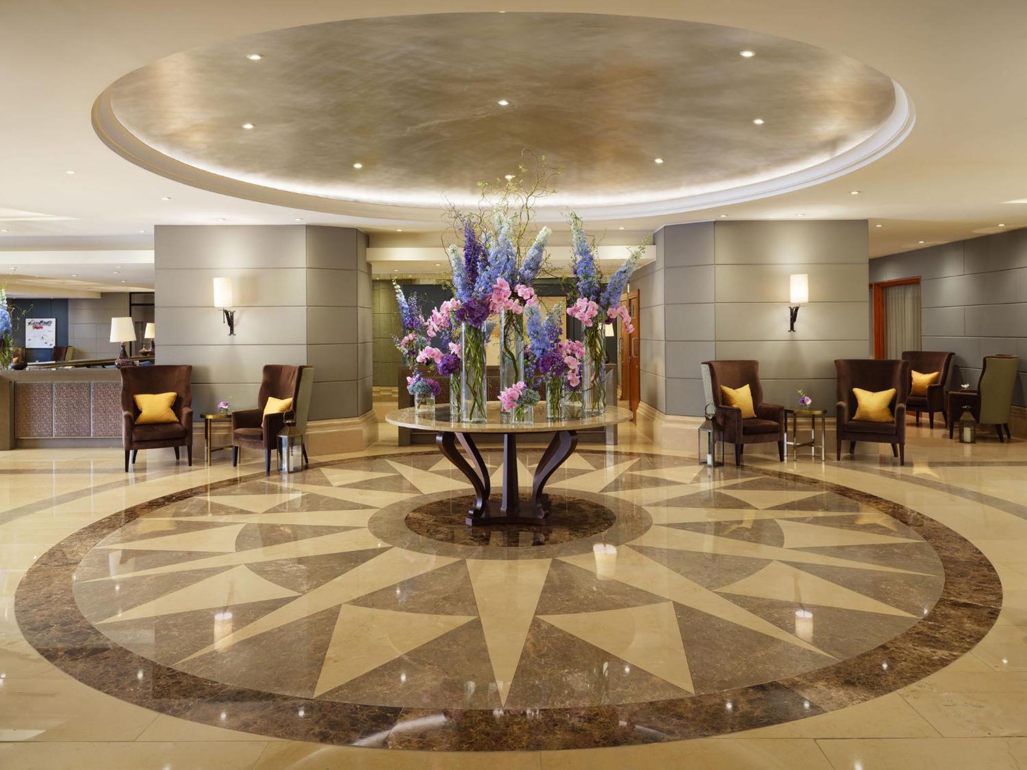 Corinthia Hotel