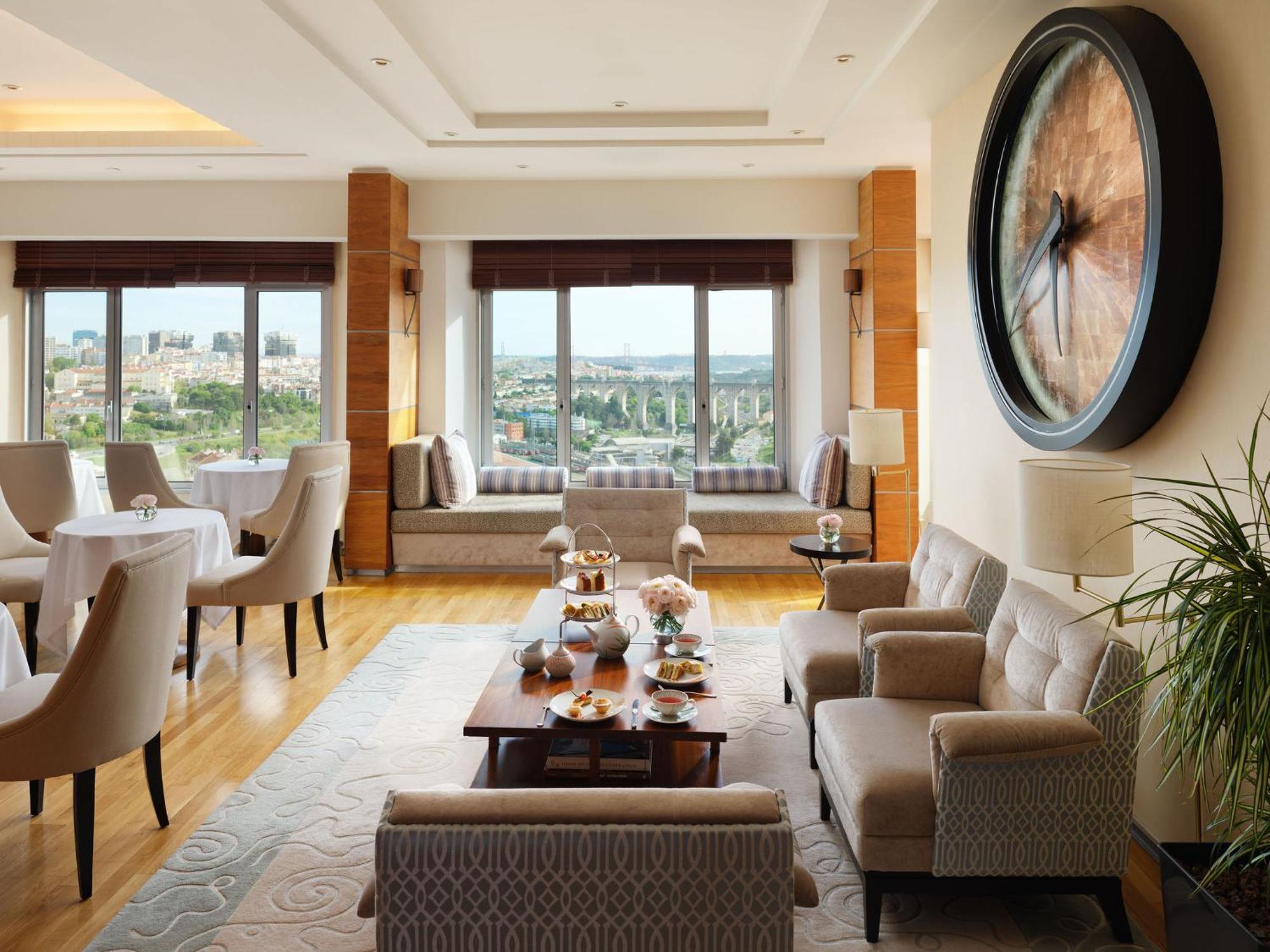 Hotel Corinthia 5*