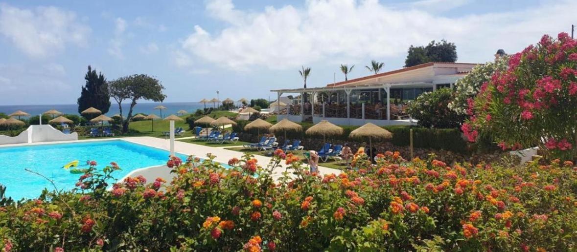 135 Villa Porches (Algarve)