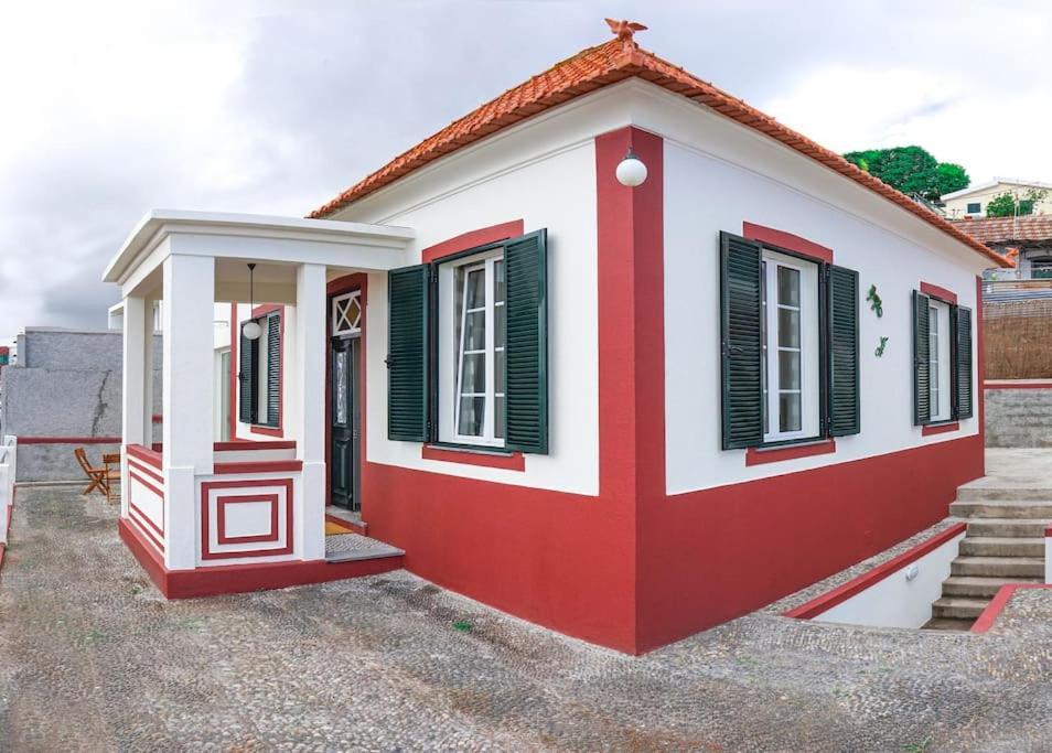 Villa Renovated Traditional House W 3br & Outdoor Space *