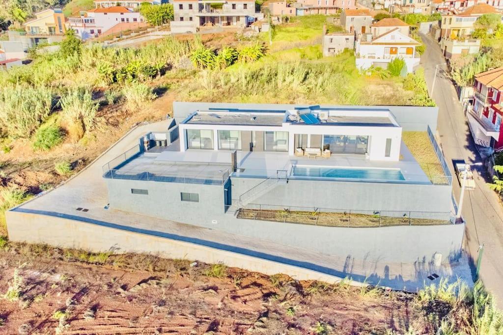 Cales E Chadas By Your Madeira
