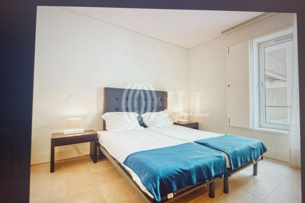 Apartment At The Longest White Troia