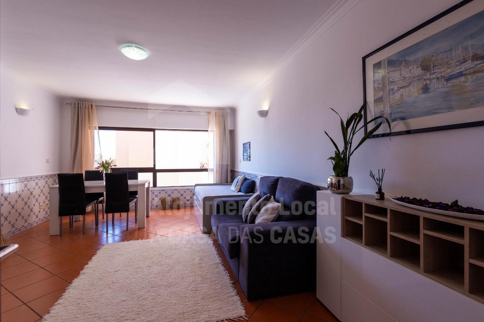 Apartment By Acasadascasas