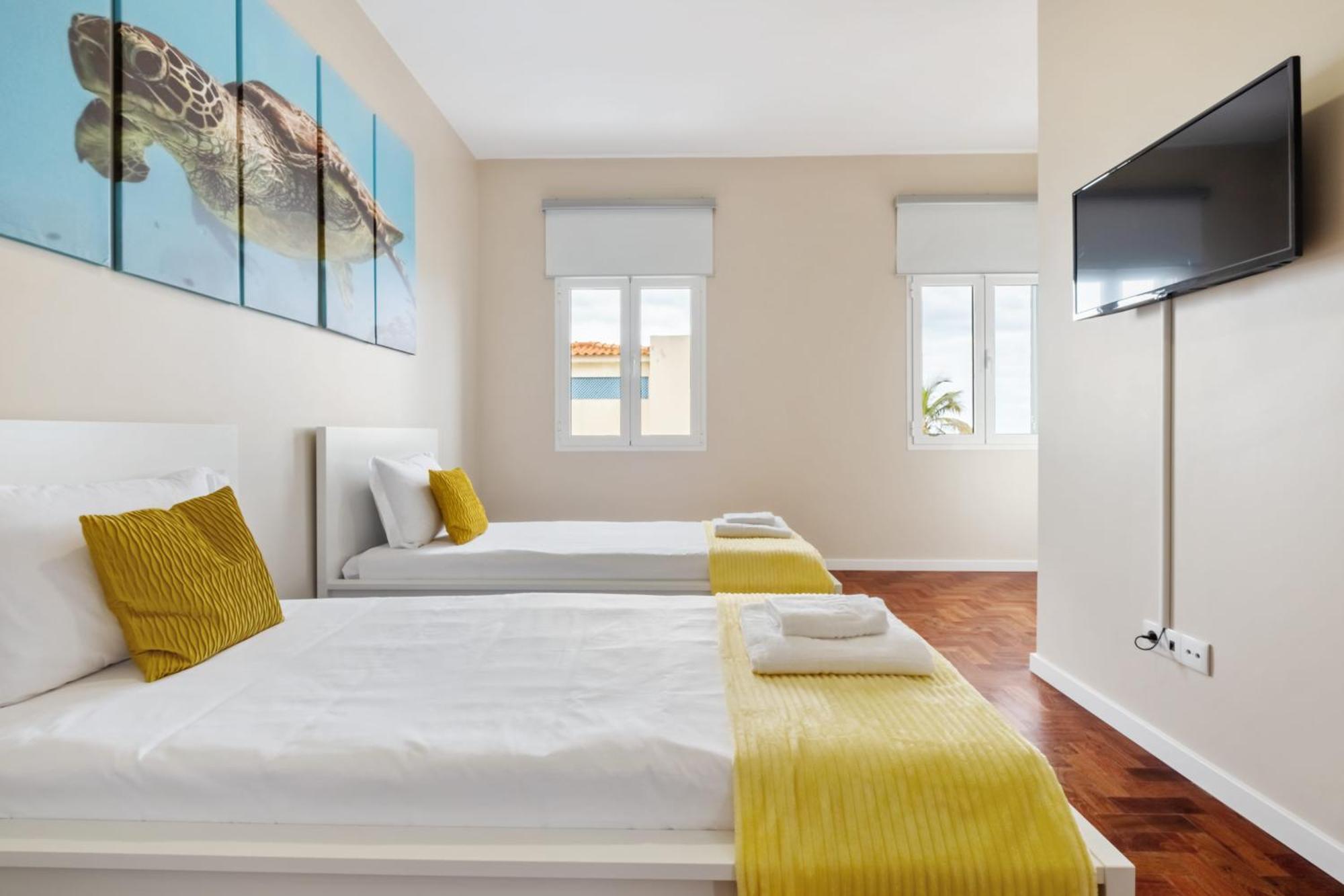 Homestay A O Mar - Santa Cruz Center