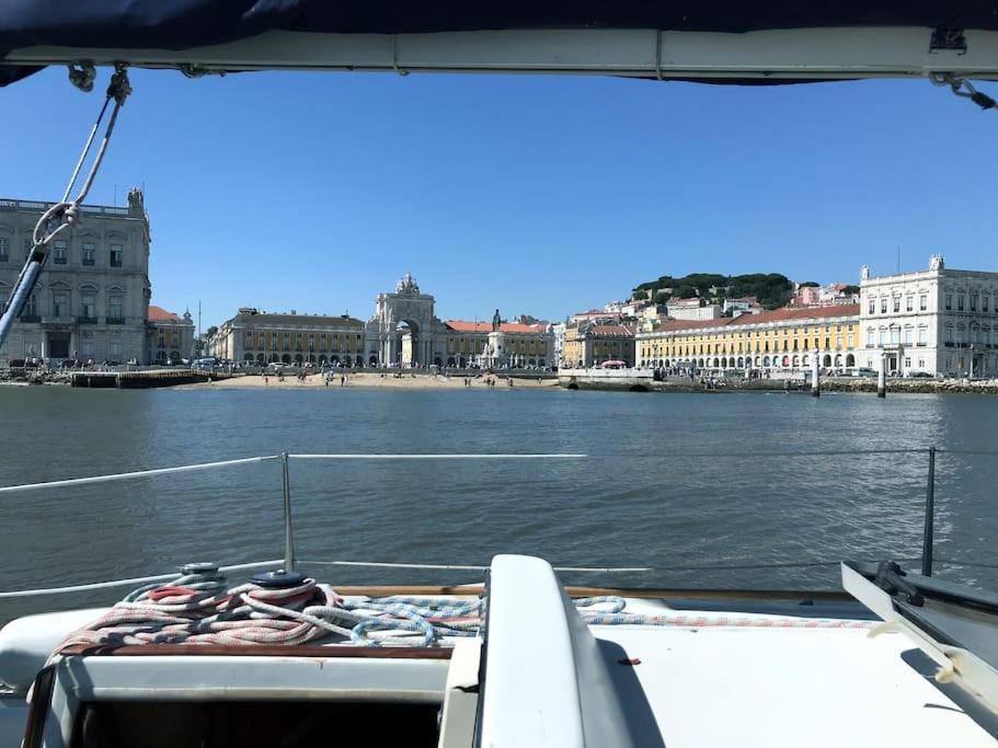 Sleep And Sail - Marina De - Lisbon's Coast Botel *
