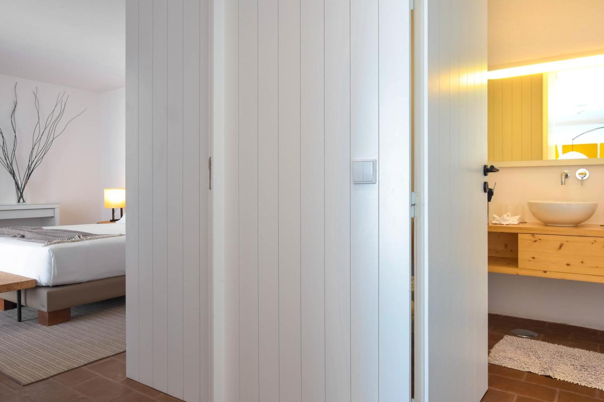 Hotel The Lince Ecorkhotel Evora