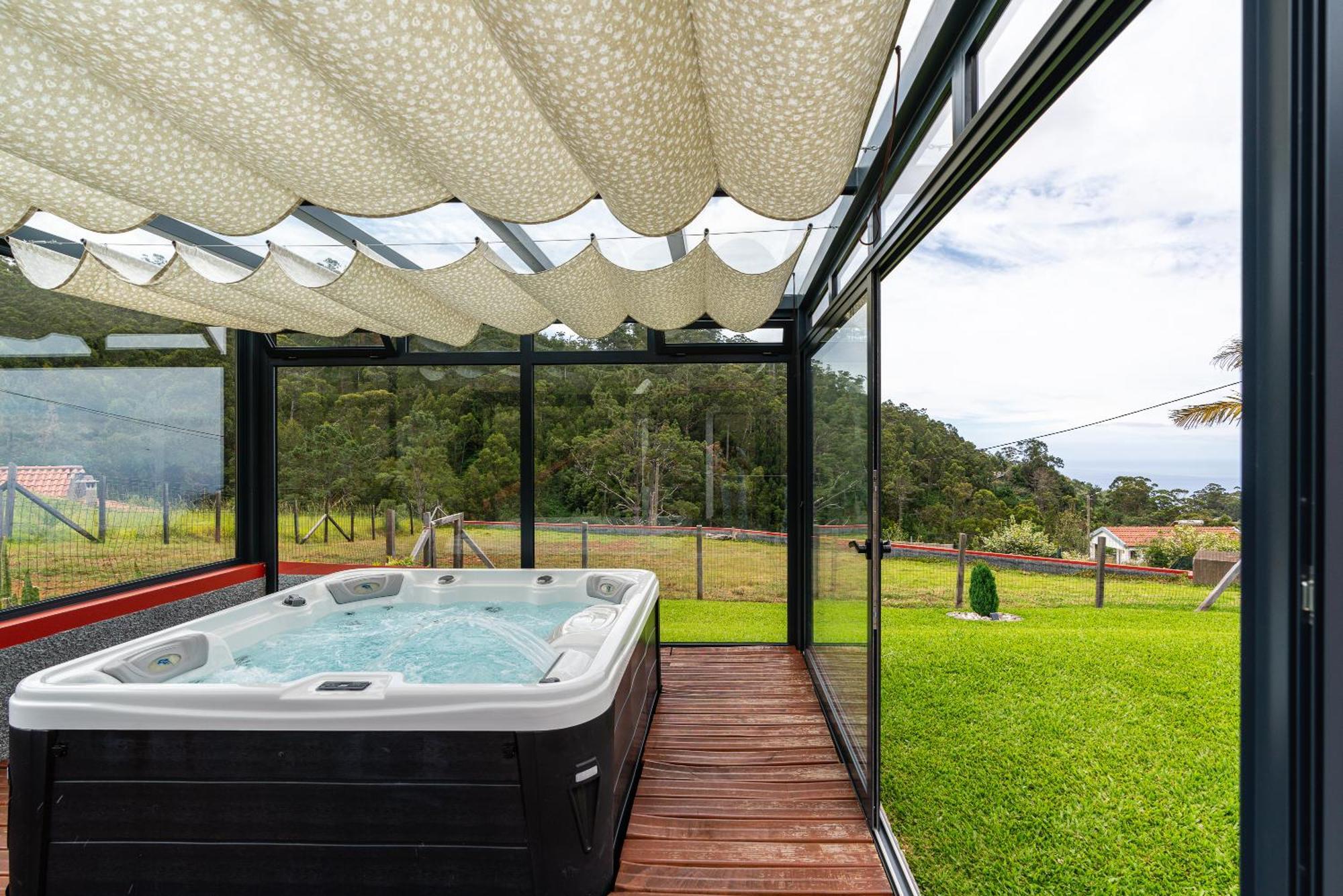 Florencas House - Private Jacuzzi & Garden