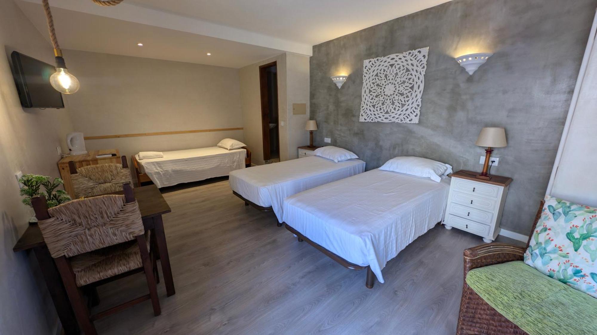 Guest house Casa Rosa Montes 3*