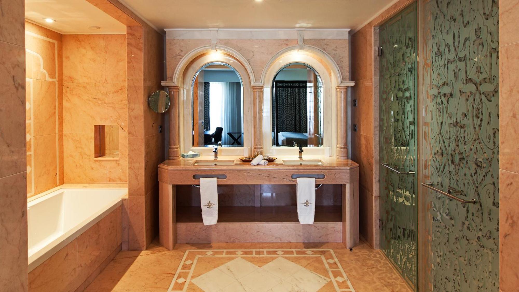 Hotel Alentejo Marmoris & Spa, A Small Luxury Of The World 5*