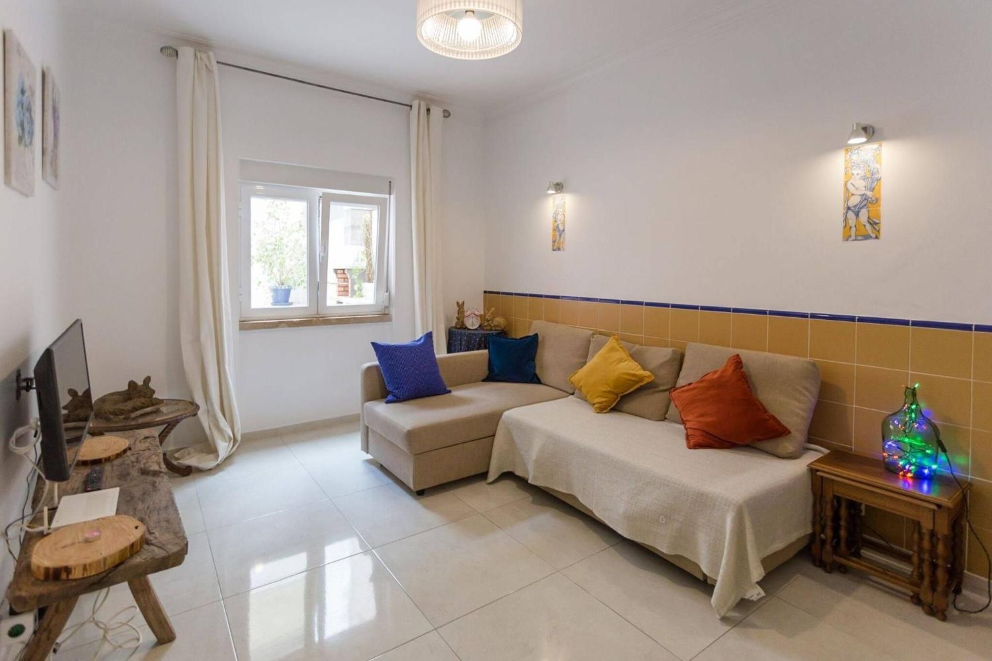 Be Local - Flat With 1 Bedroom And Terrace In Moscavide - Appartement *