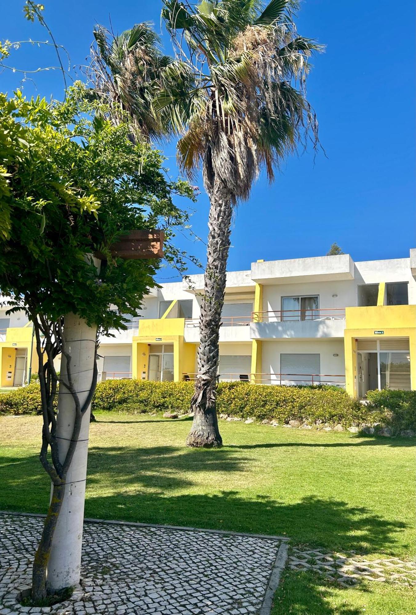 Aparthotel Santa Teresinha 3*