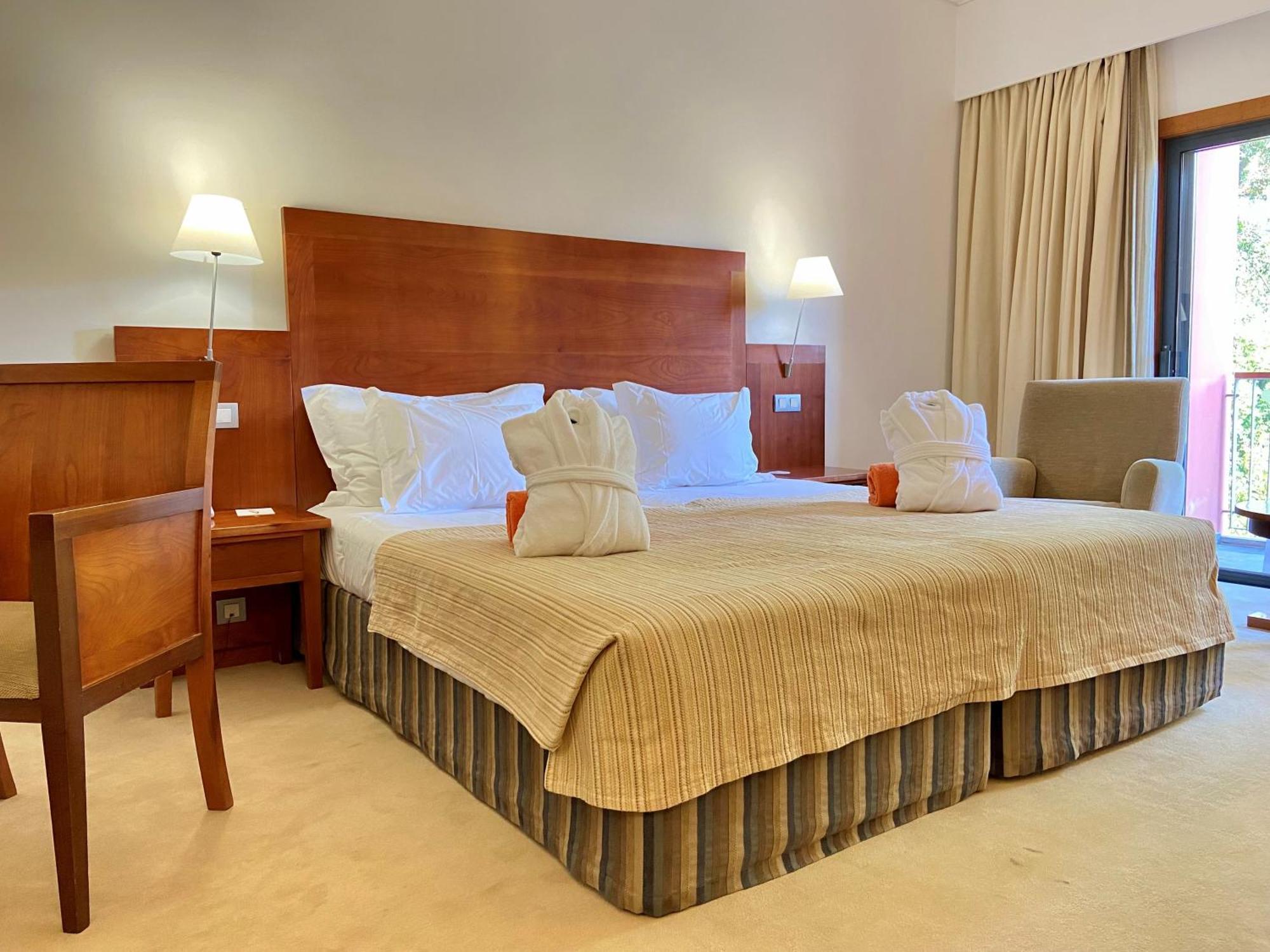 Bio - Quinta Da Serra Hotel Camara de Lobos