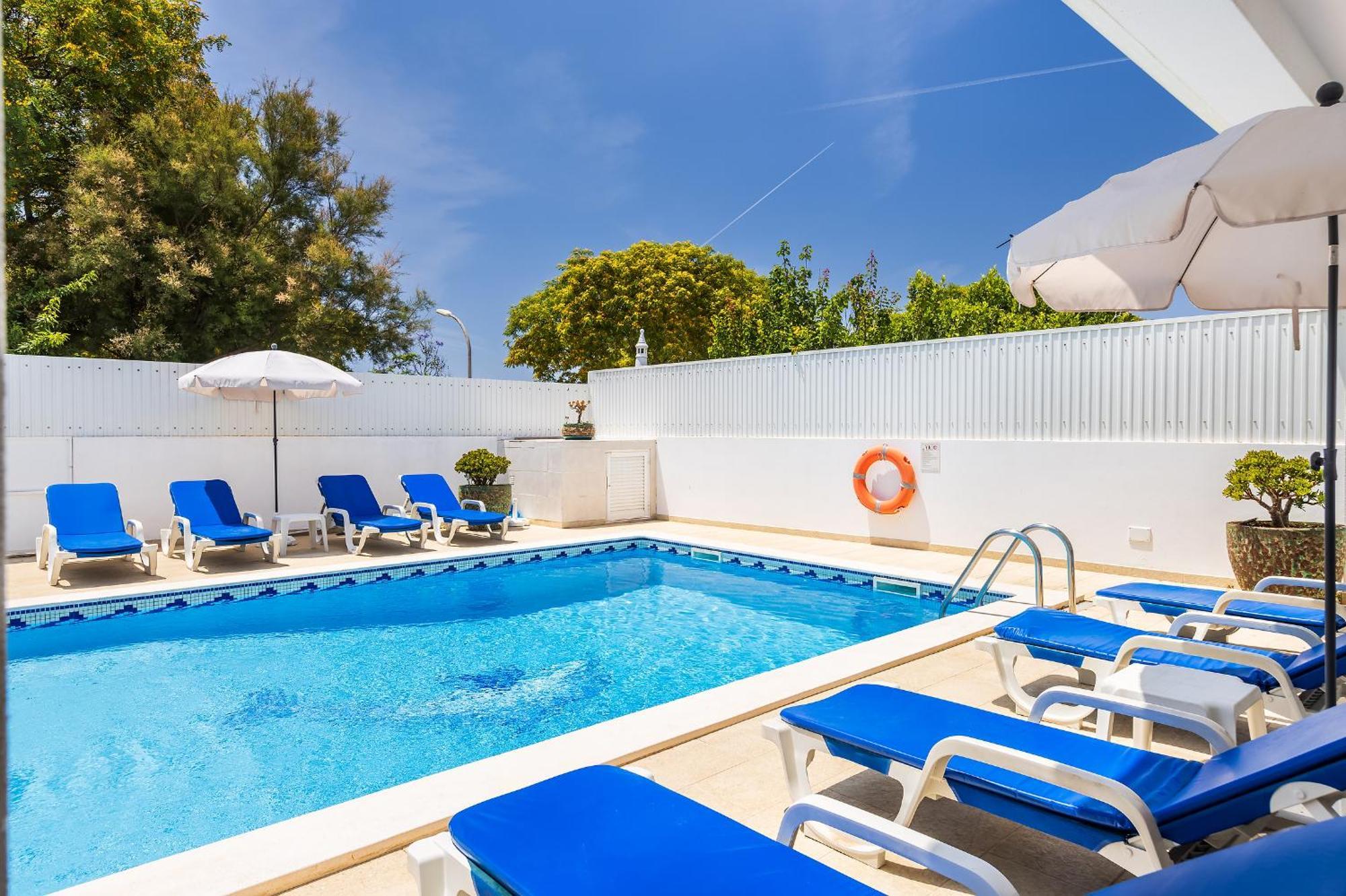 Vakantiehuis Chiquito - Private Pool&parking - Bbq&ac&wi-fi Albufeira