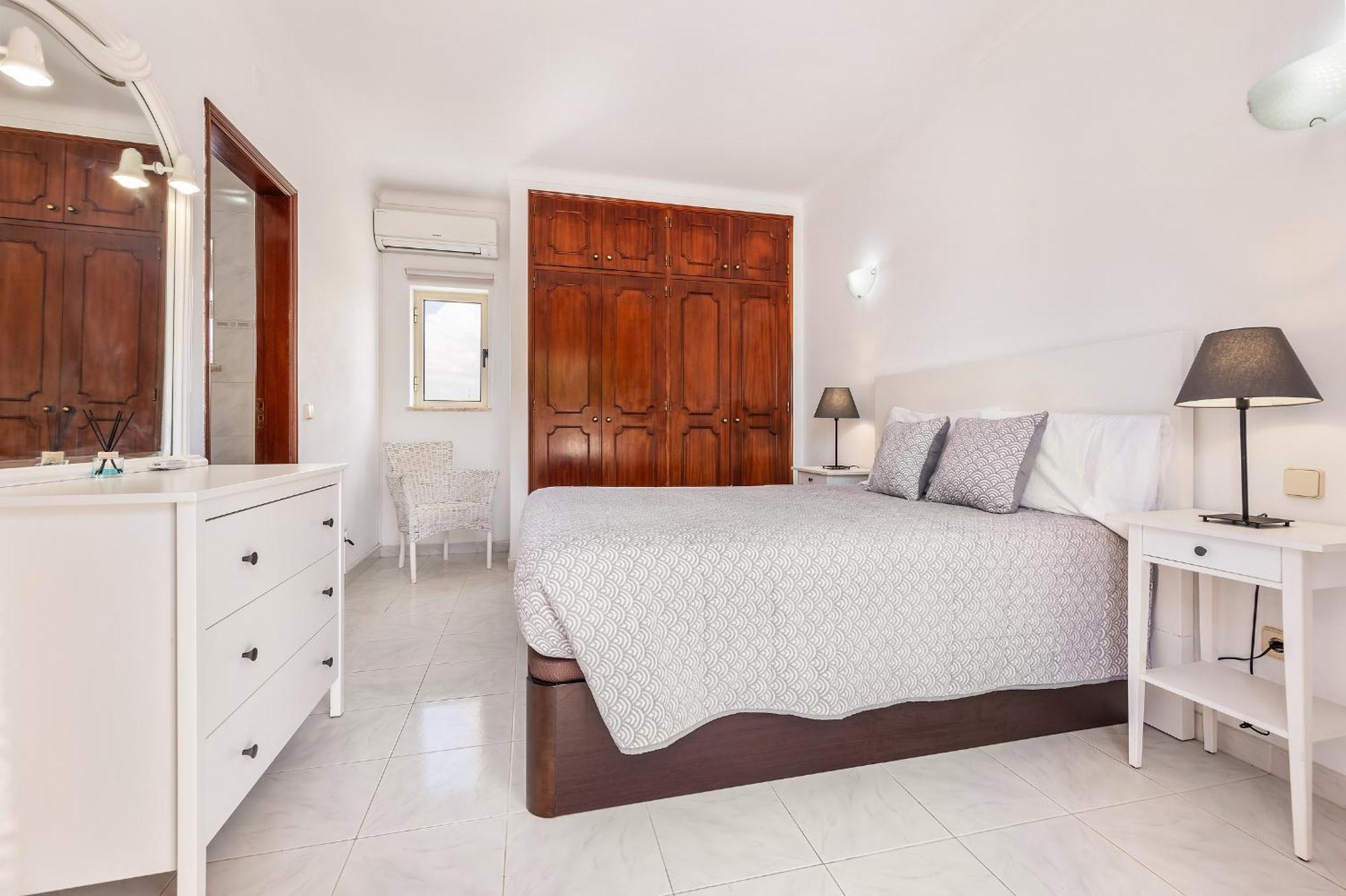 Vakantiehuis Chiquito - Private Pool&parking - Bbq&ac&wi-fi *