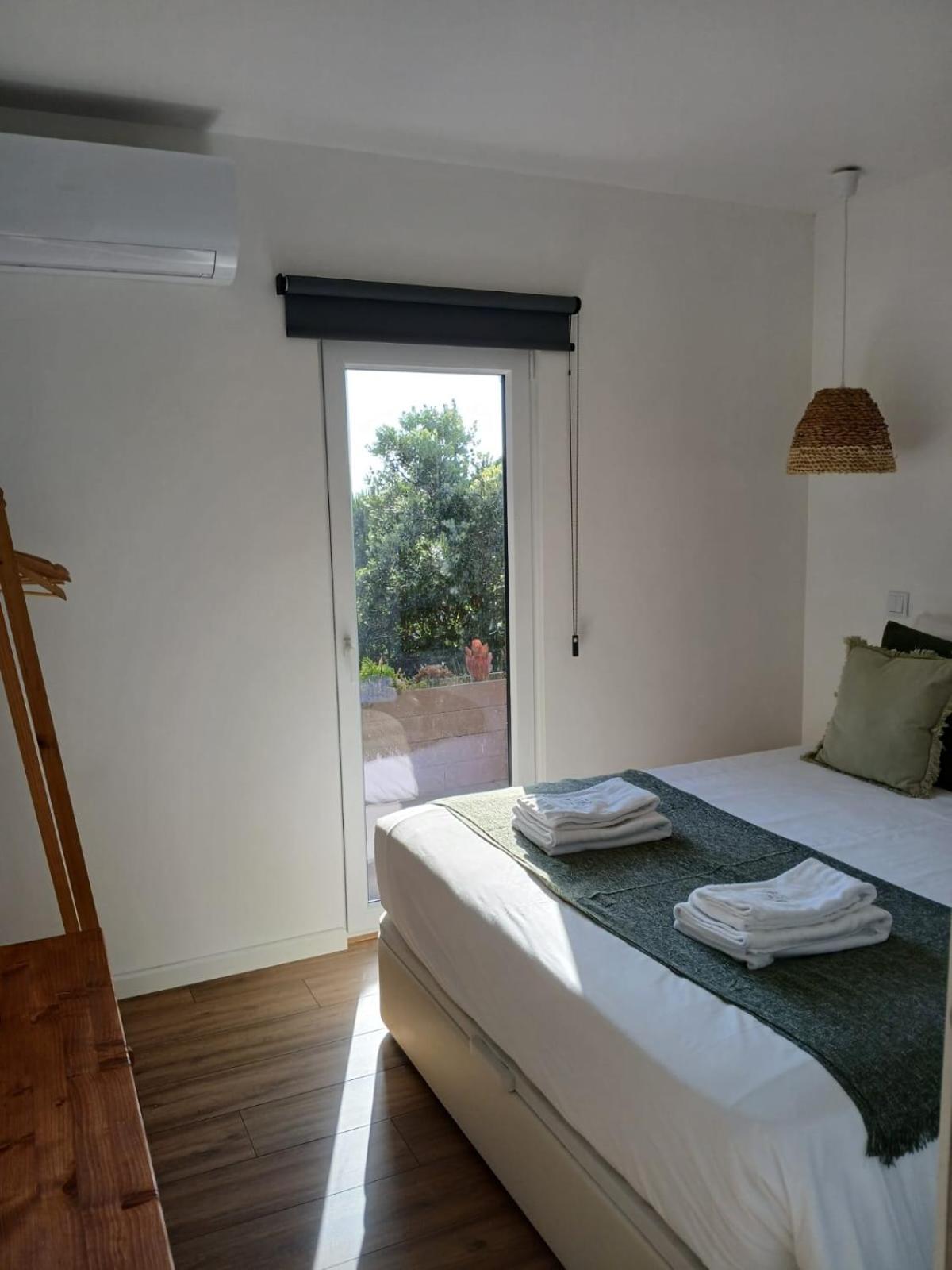 Azen Cool House Bed & Breakfast