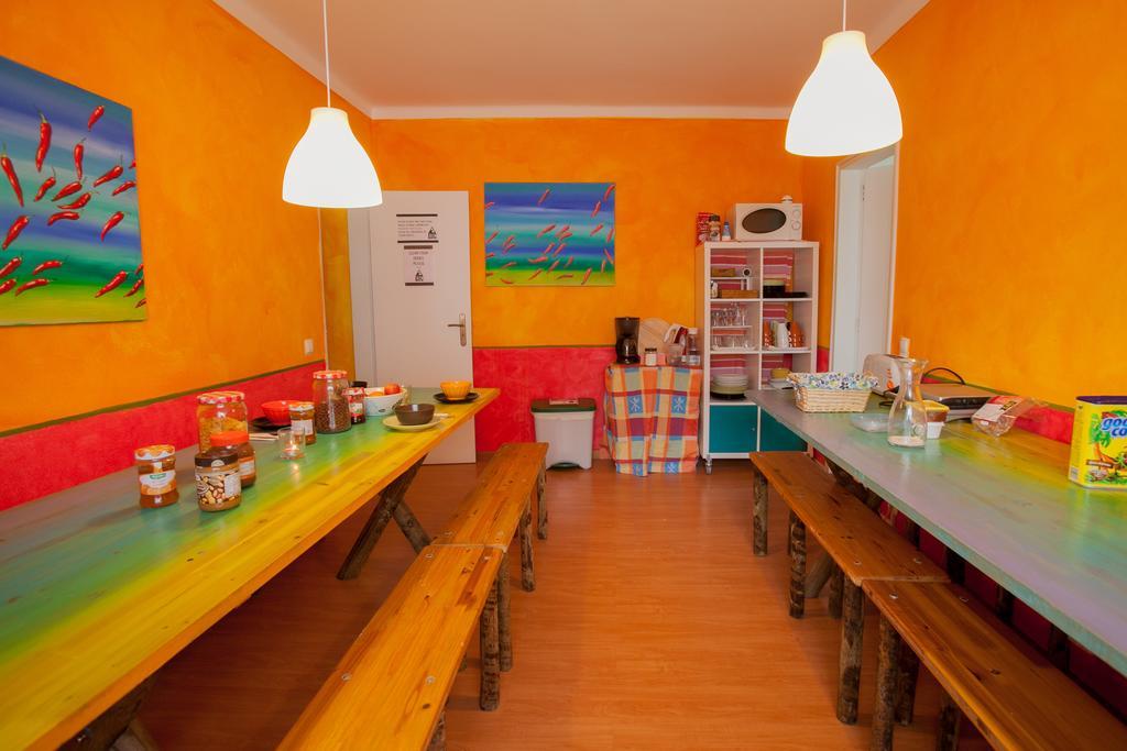 Hostel Surf Camp Ericeira