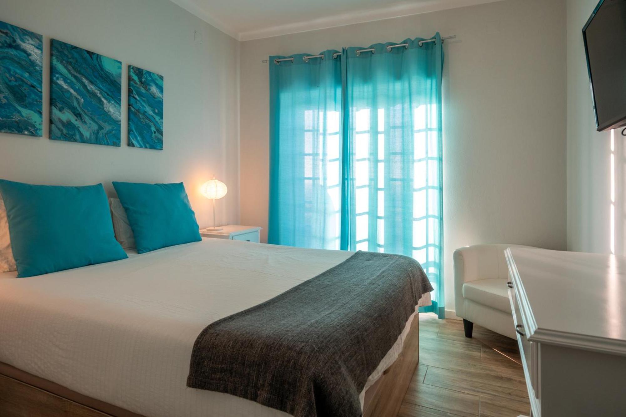 Ensuite 1 Azul Rochedo Guest house *
