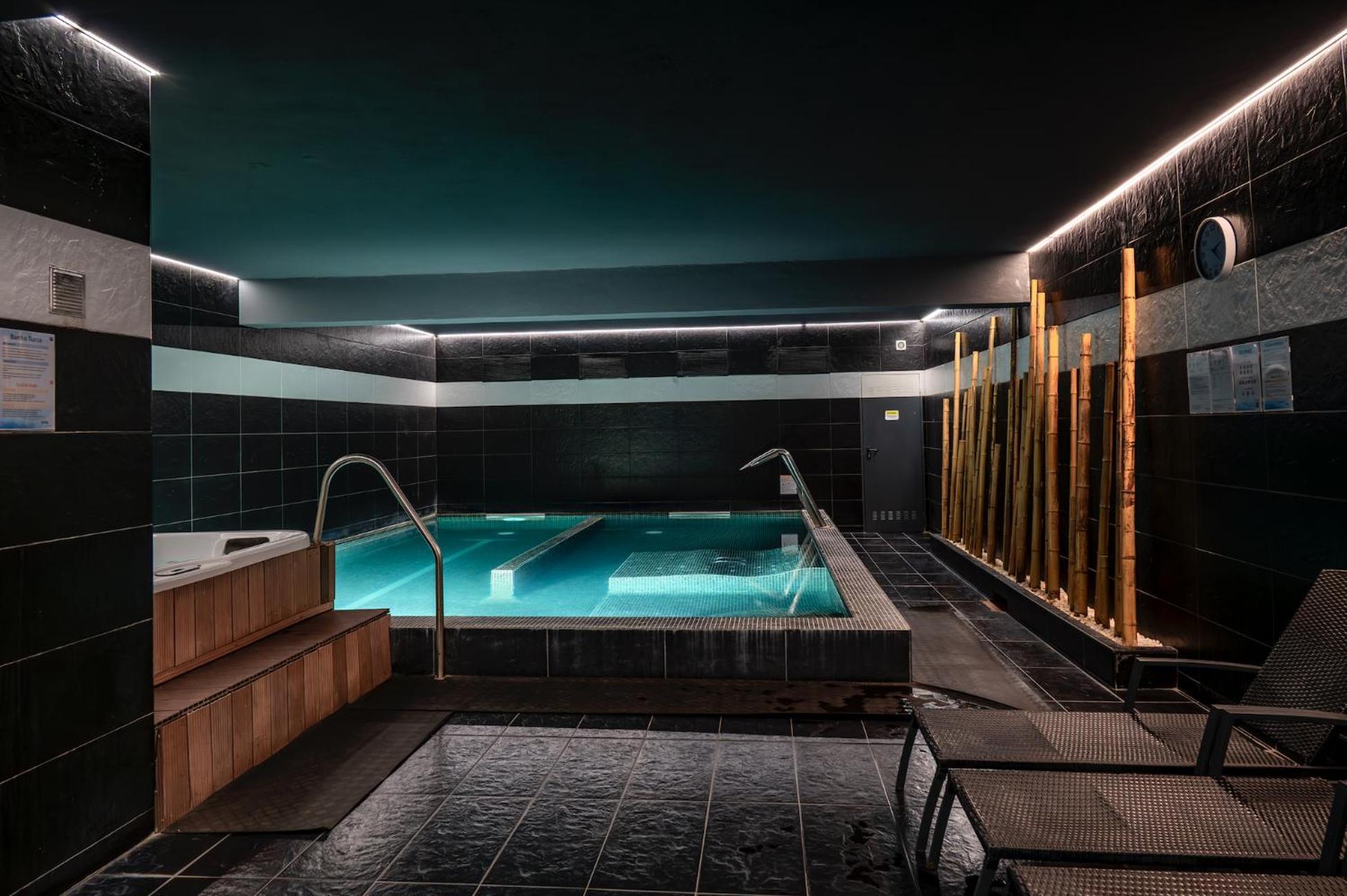 Douro Marina & Hotel 4*