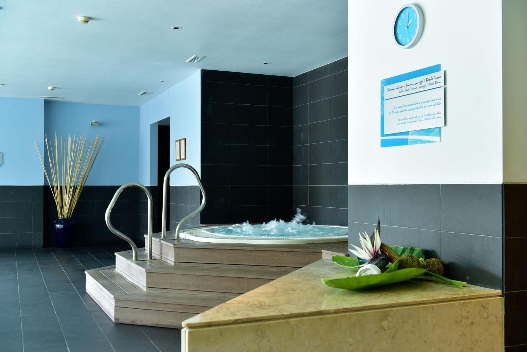 Pestana Park Aparthotel 4*