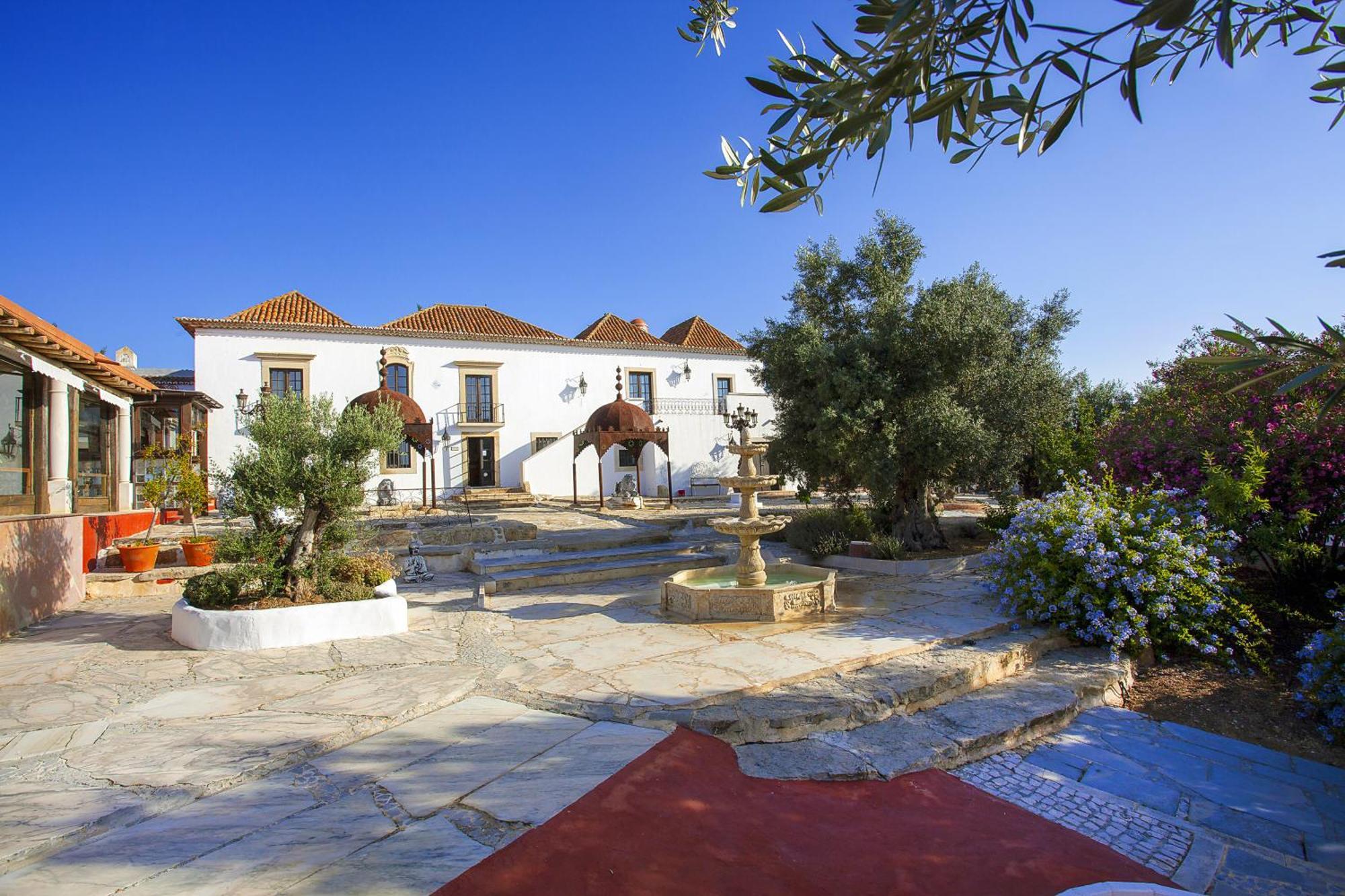 Hotel De Charme Capela Das Artes