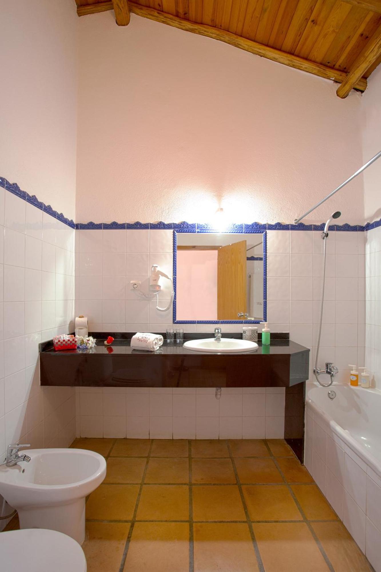 Hotel De Charme Capela Das Artes 4*