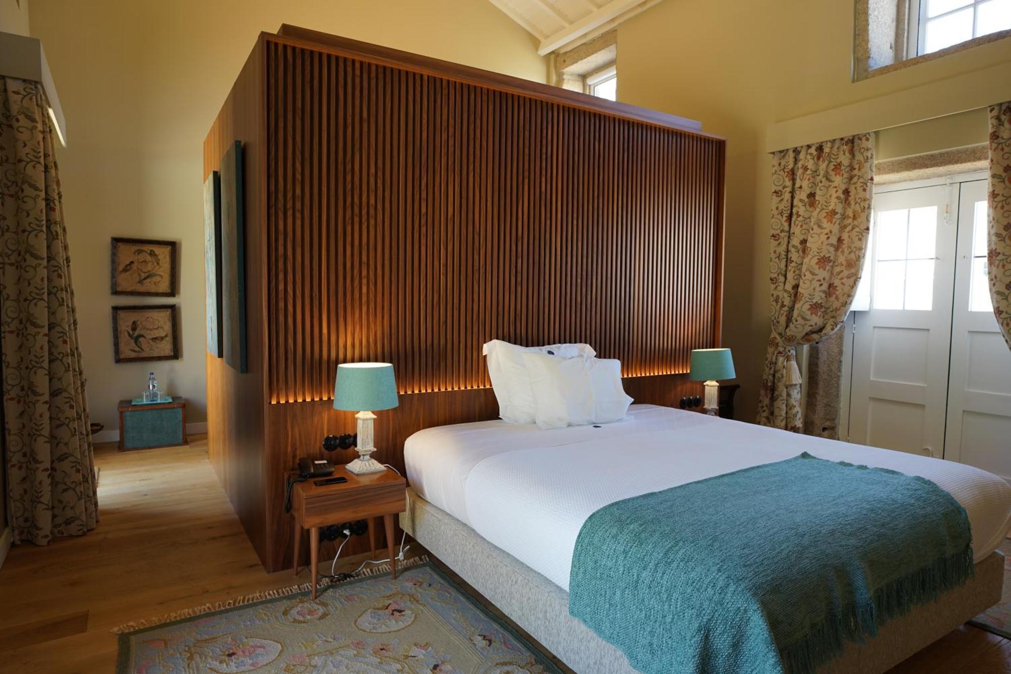 Hotel Paco De Vitorino 4*