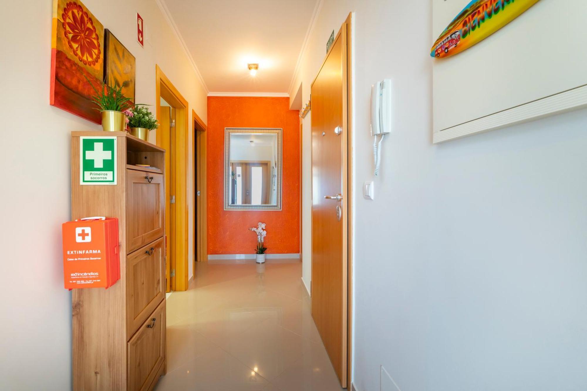 Apartment Close To The Sea, To Lisbon And To Your Heart Silveira (Lisbon)