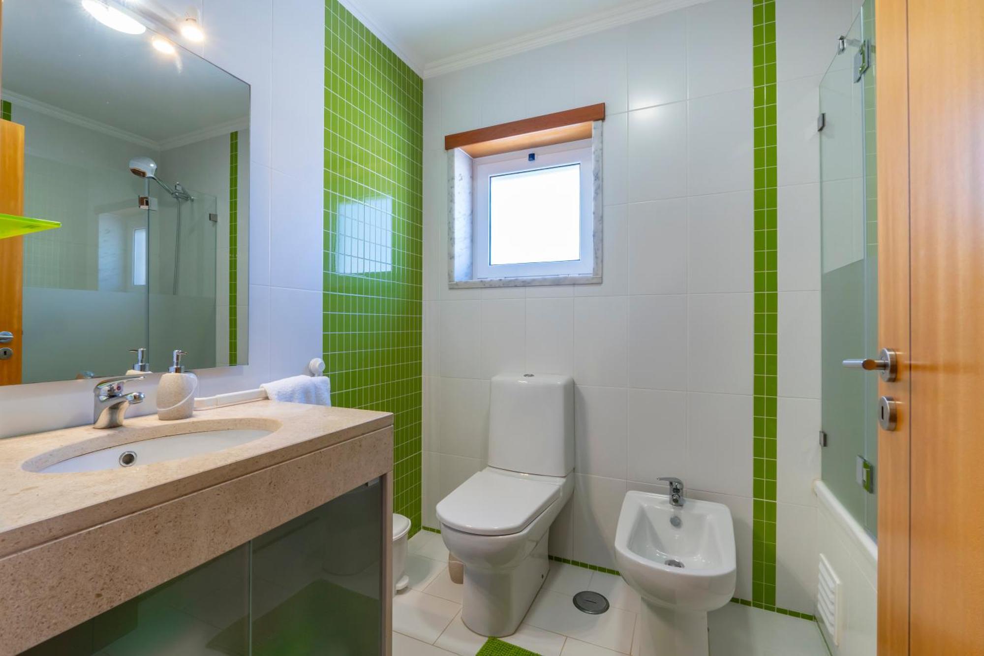 Close To The Sea, To Lisbon And To Your Heart Apartment