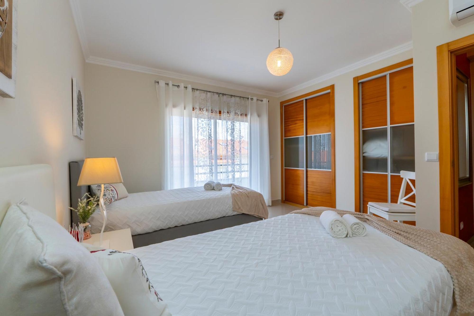 Apartment Close To The Sea, To Lisbon And To Your Heart