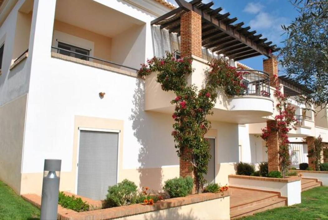Lovely 3 Bedroom With Pool In Great Location Villa *