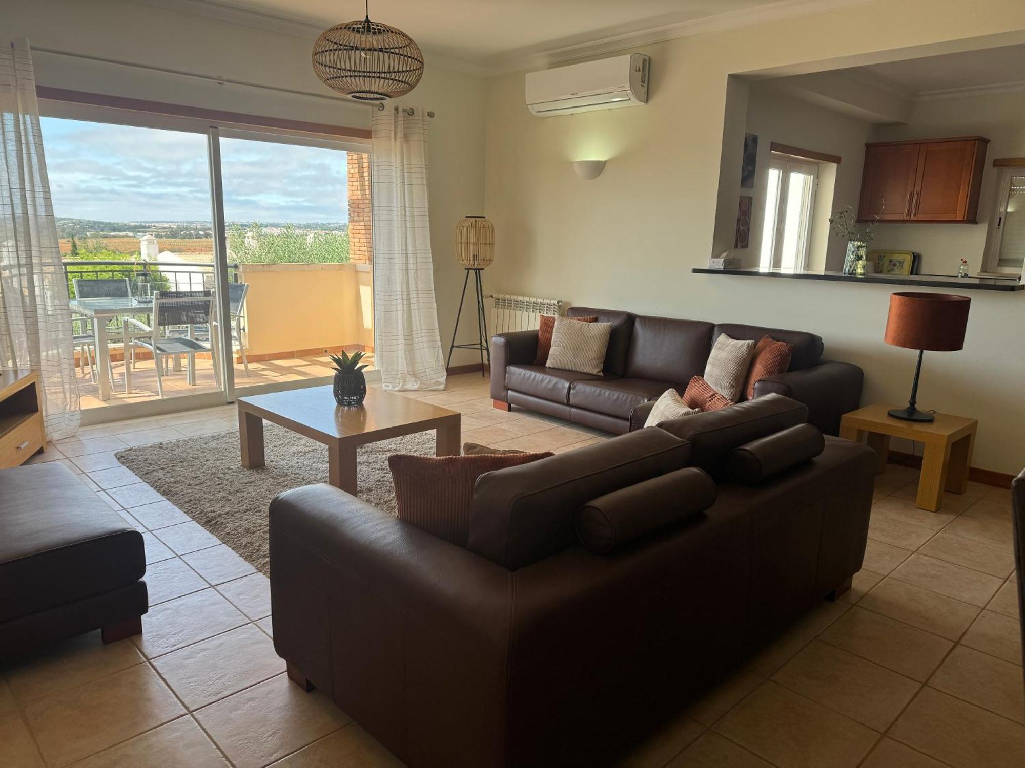 Villa Lovely 3 Bedroom With Pool In Great Location