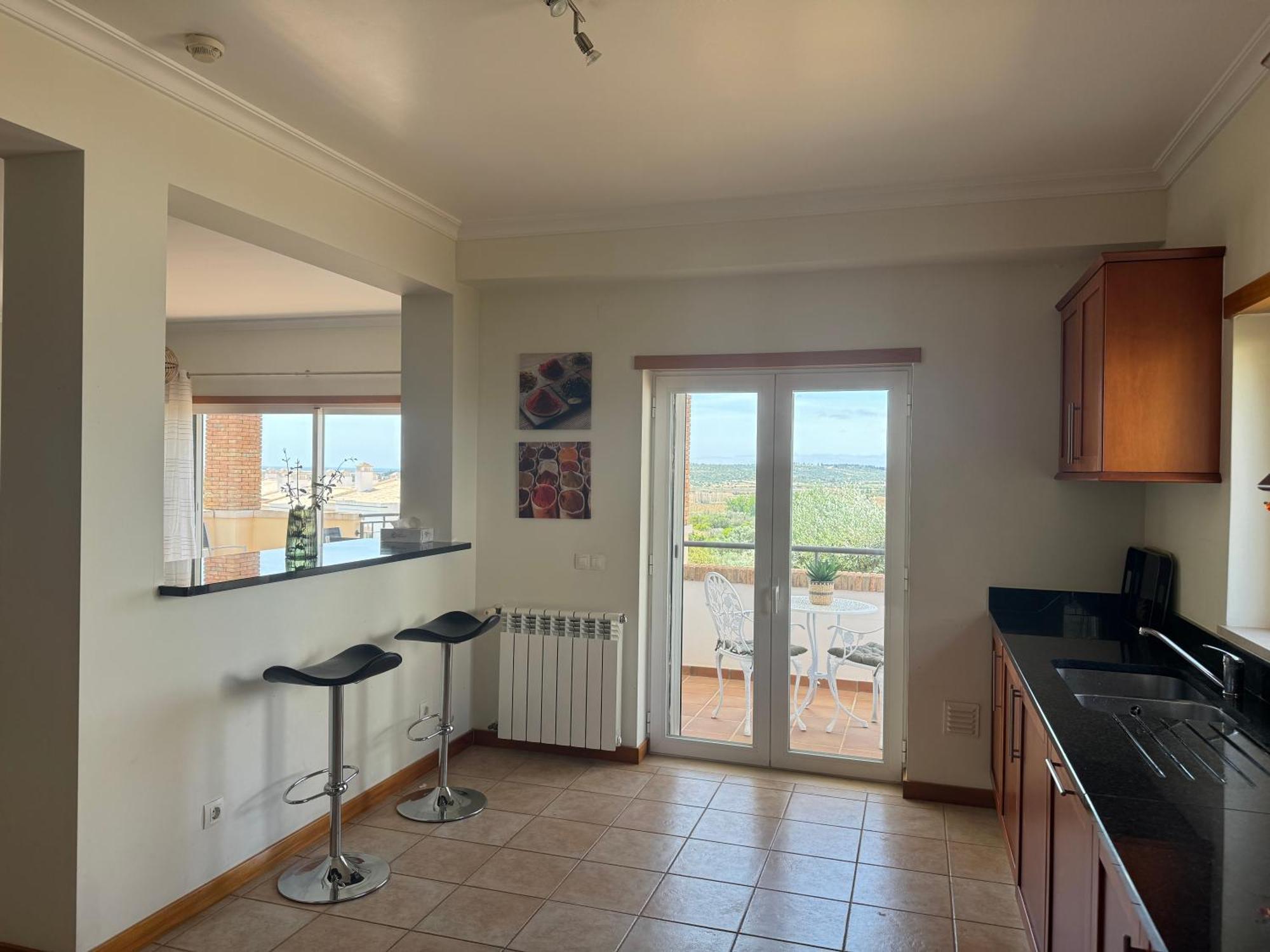 Lovely 3 Bedroom With Pool In Great Location Villa *